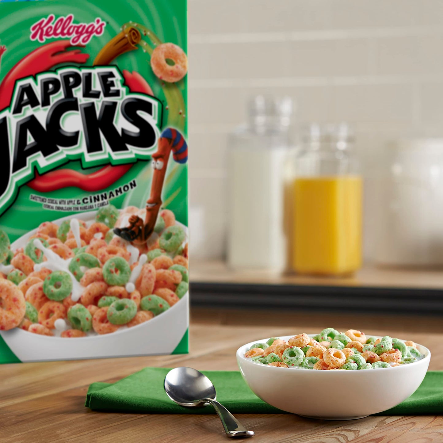 Kellogg's Apple Jacks, Breakfast Cereal, Original, Good Source of 8 Vitamins and Minerals, Large Size, 14.7oz Box