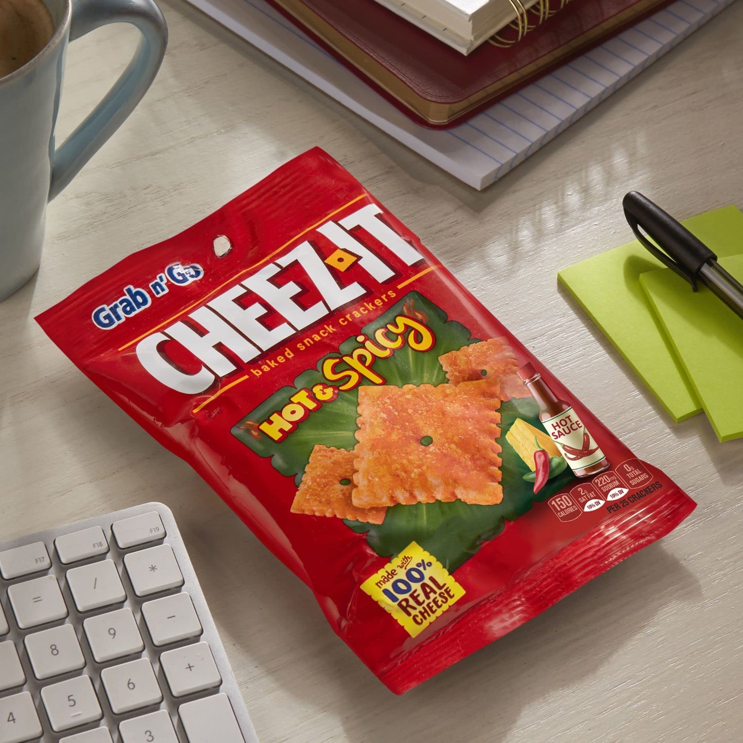 Cheez-It Baked Snack Cheese Crackers, Hot & Spicy, 18oz Trays (6 count)