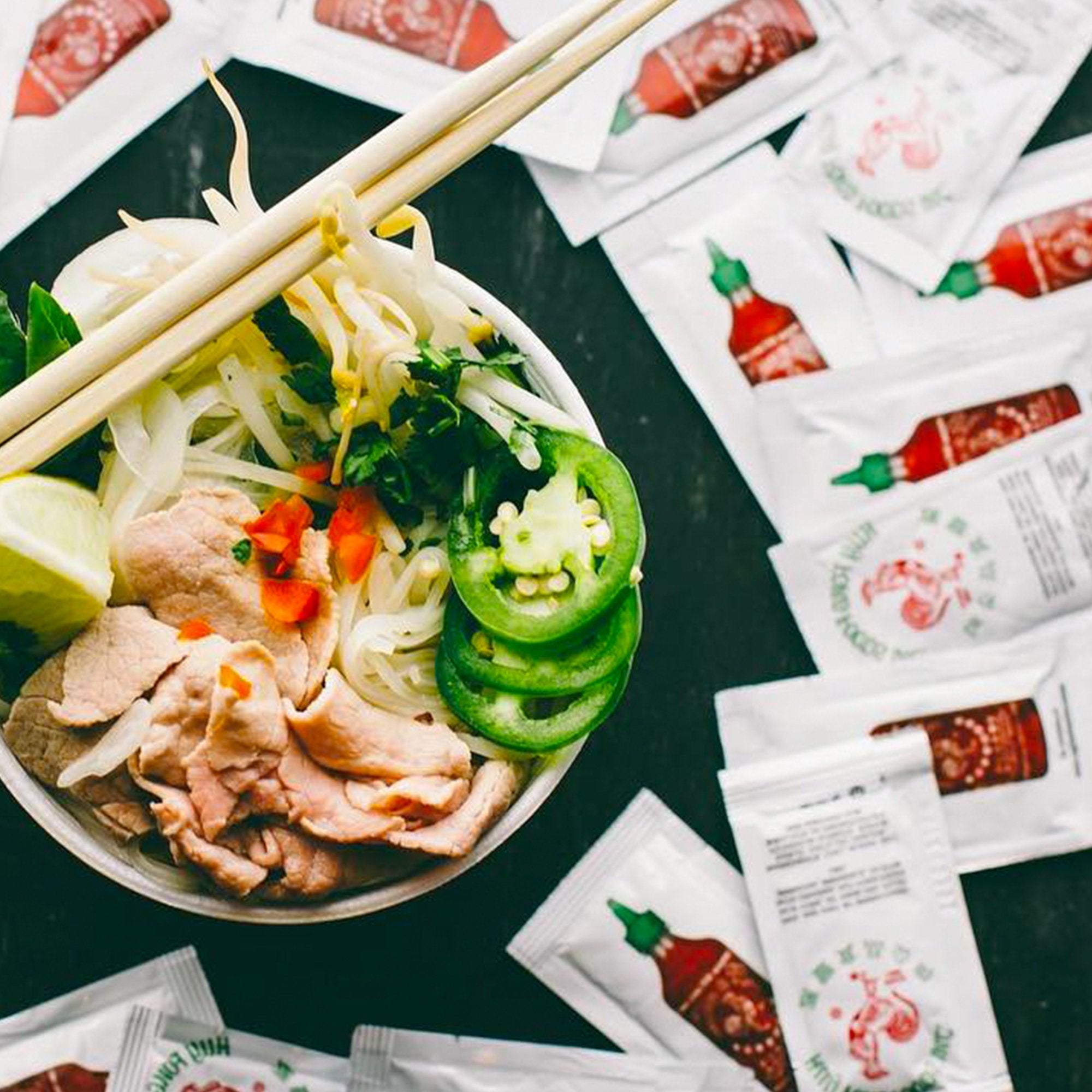 Sriracha2Go - Huy Fong Foods Sriracha Chili Hot Sauce Packets (50-Pack)