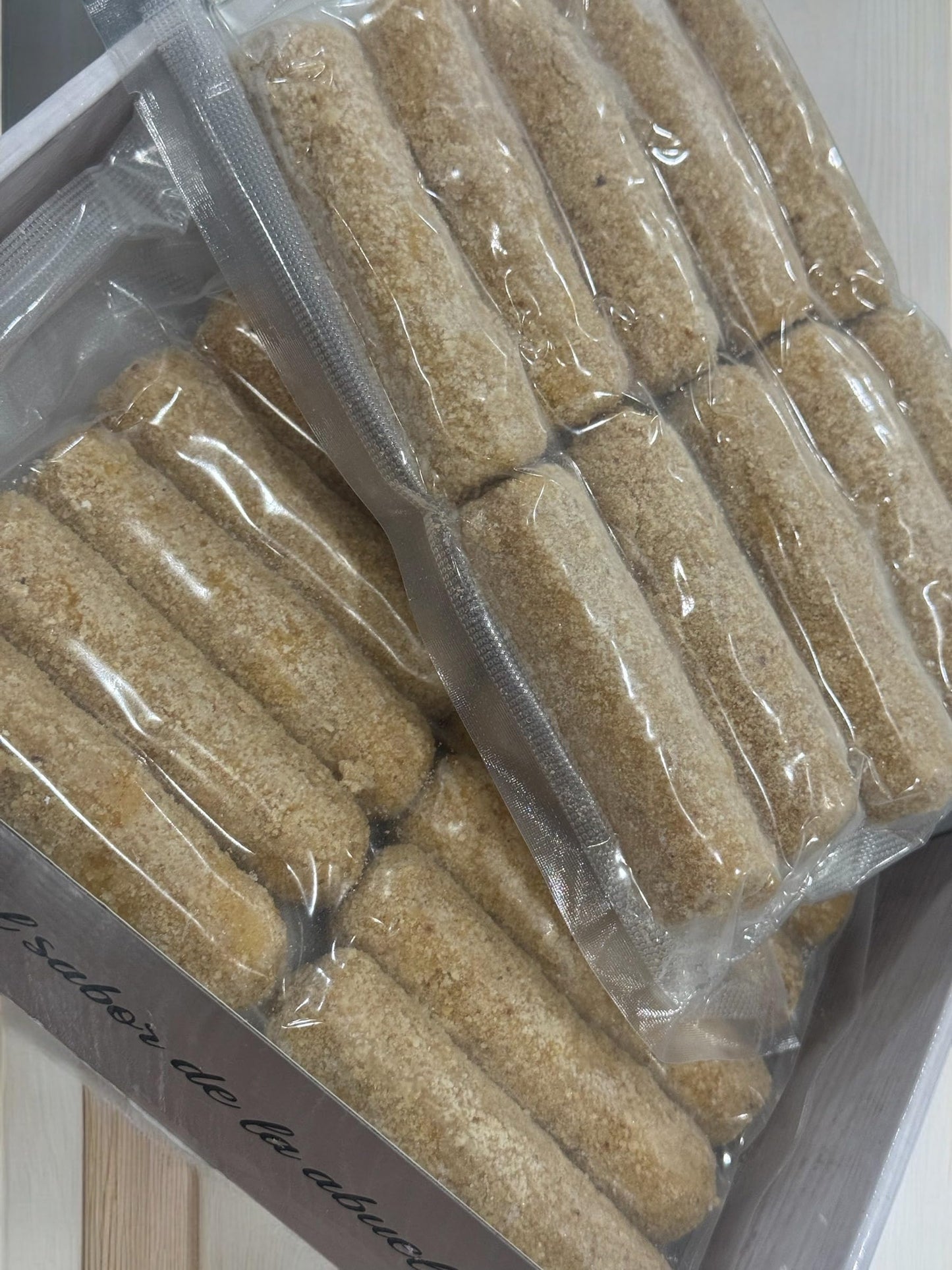 FISH CROQUETTES. CROQUETAS DE PESCADO.