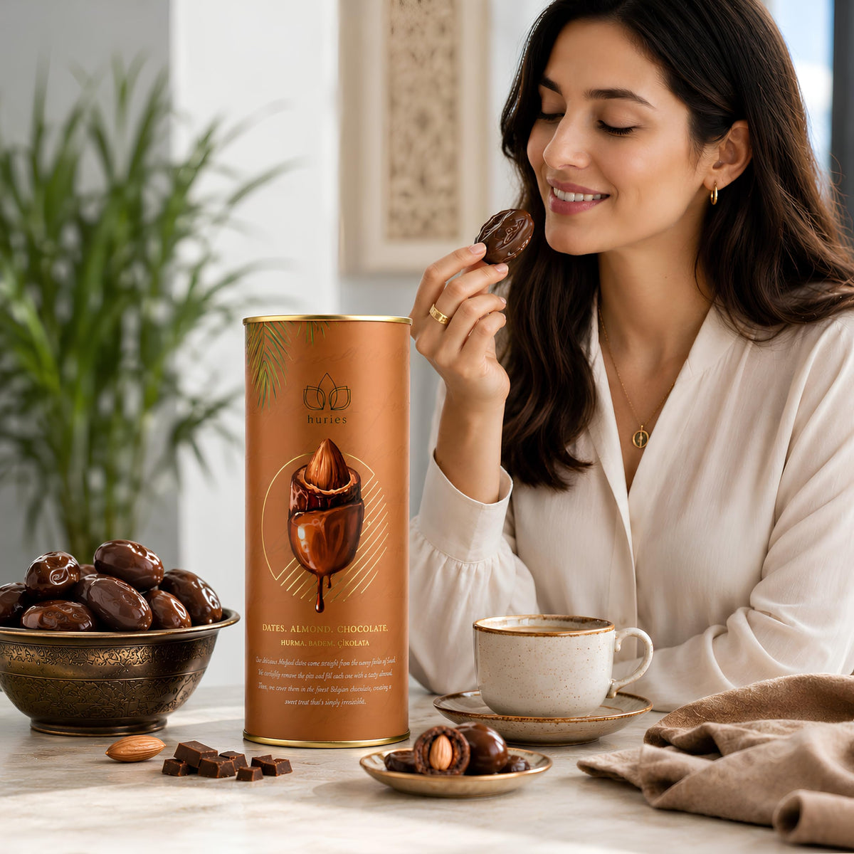 Huries Milk Chocolate Covered Dates with Almonds, Individually Wrapped Gourmet Stuffed Date Candy, Turkish Dessert Snack, 200 g