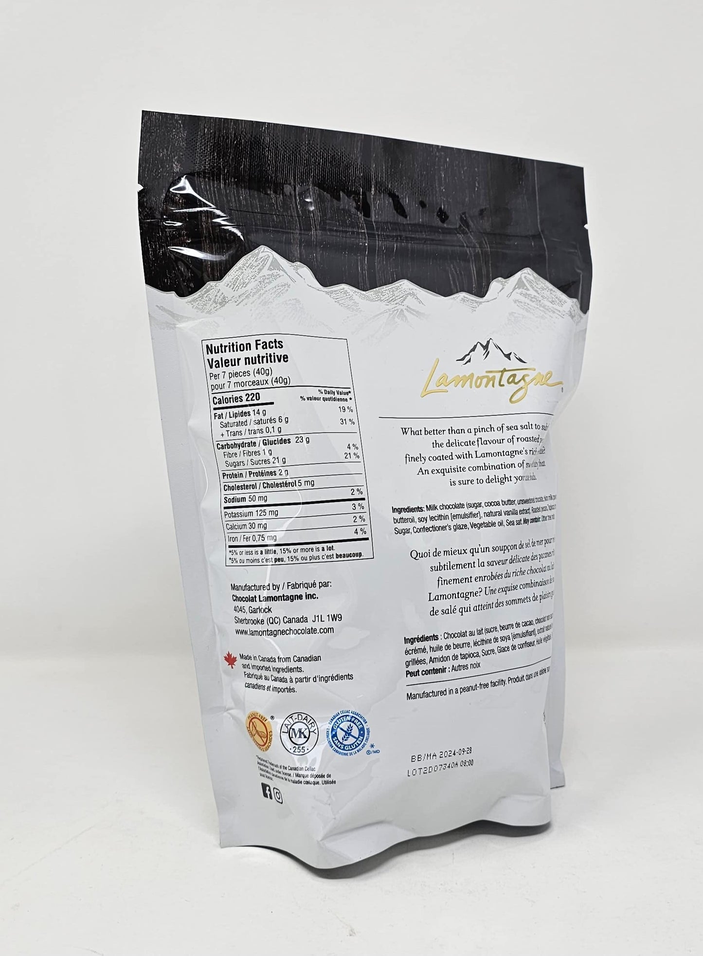 Lamontagne Milk Chocolate Covered Pecans with Sea Salt, An irresistibly Sweet & Salty Snack - 850g