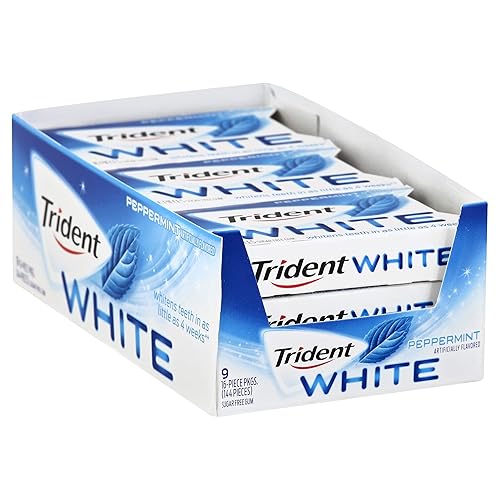Trident White Peppermint Gum - 16 pieces per pack -- 162 packs per case.