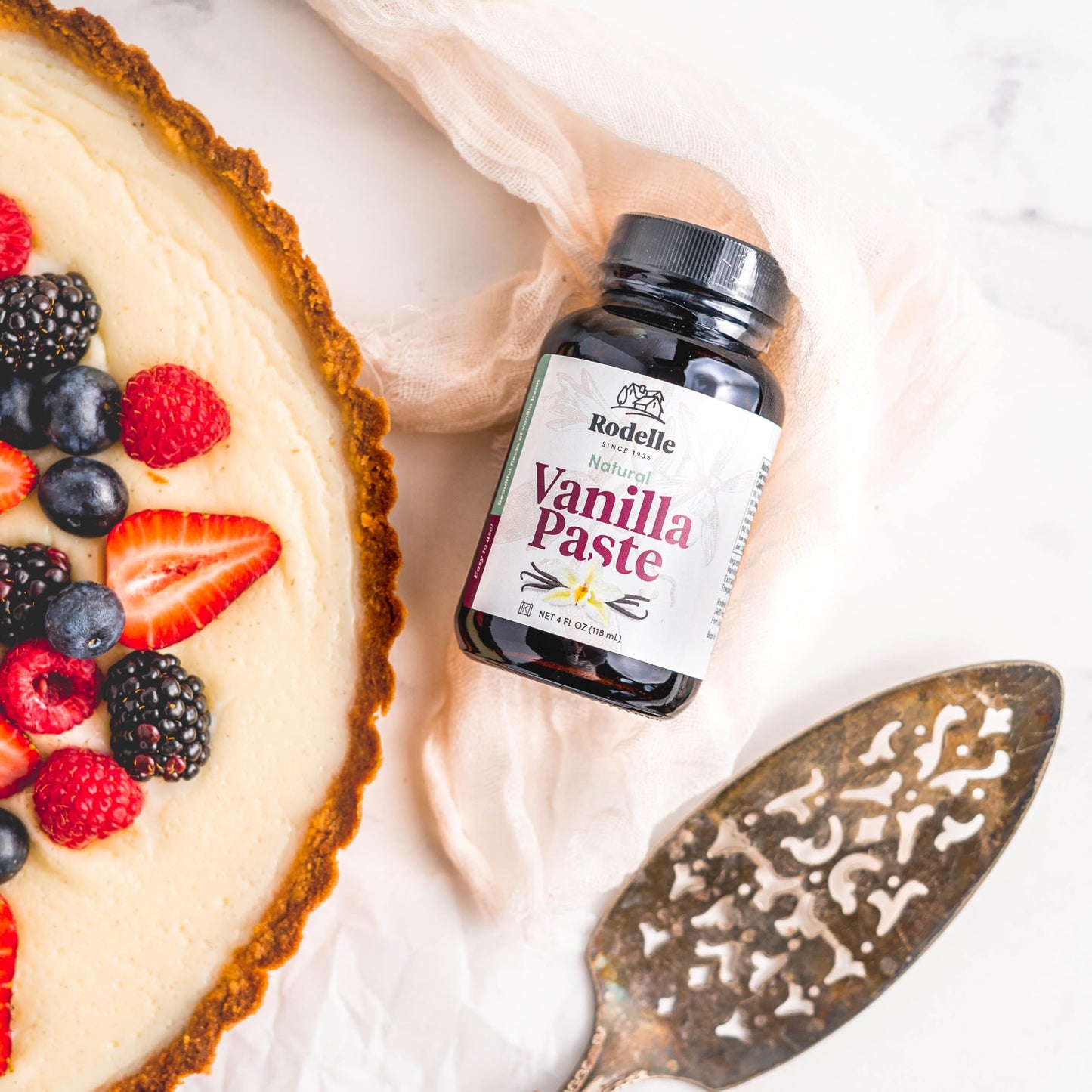Rodelle Vanilla Bean Paste, Madagascar Bourbon for Baking, Gluten Free, 4 Fl Oz.
