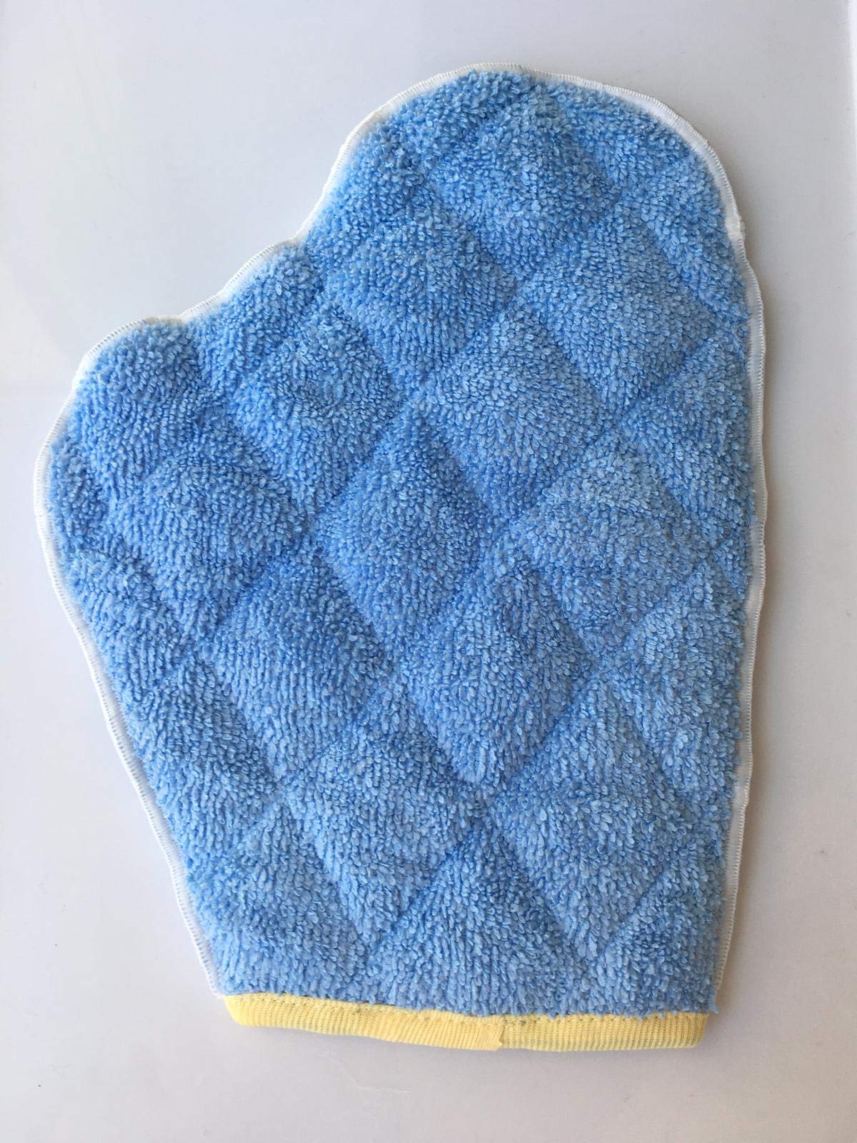 Soft Microfiber Dust Mitt - Comfortable and Reusable Dusting Mitten for Household Cleaning | Multipurpose Cloth Glove Wipes Off Dirt for Living Room