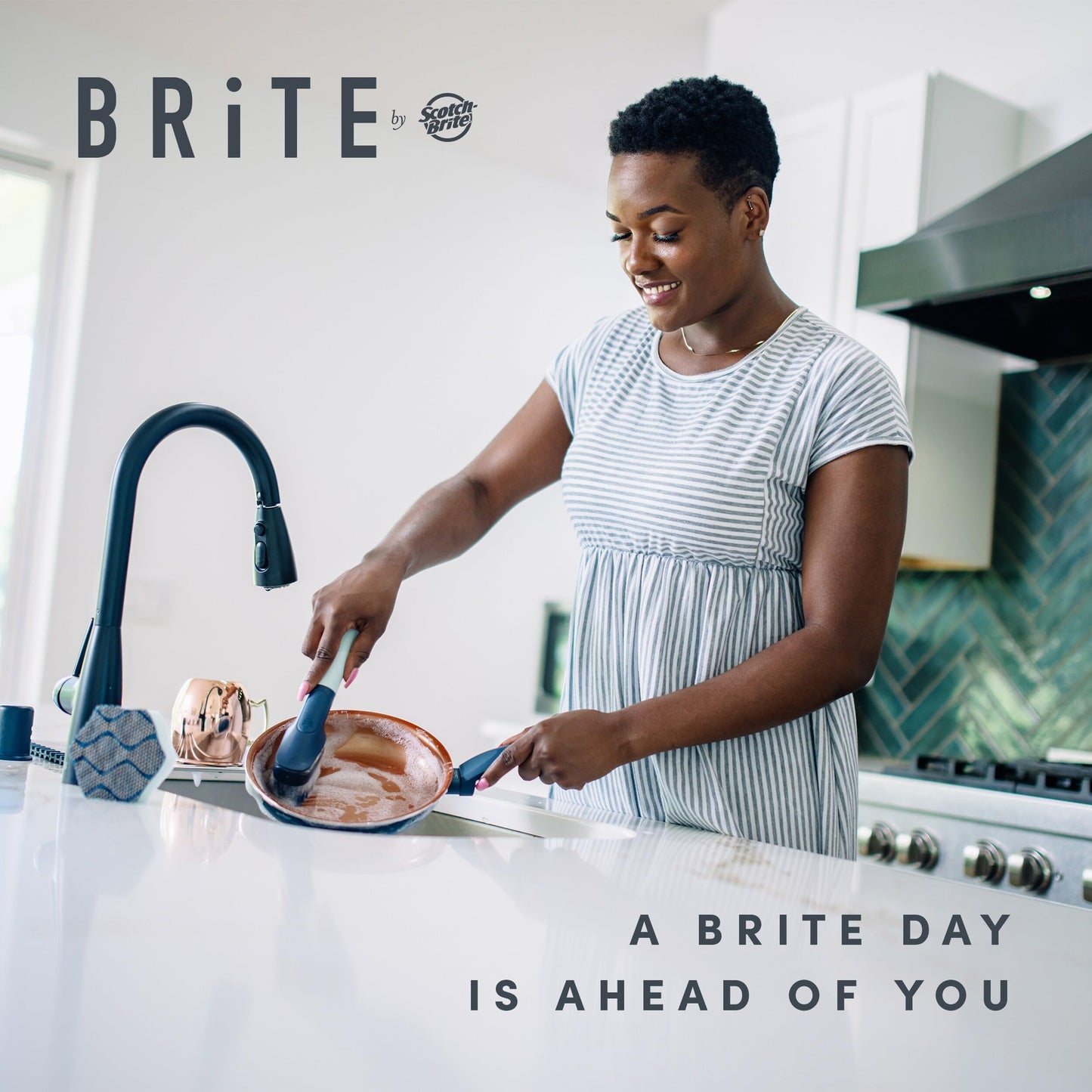 Brite by Scotch-Brite Limited Edition Mess-Free Dishwand, Sleek and Stylish Dish Brush with Soap Dispenser Handle