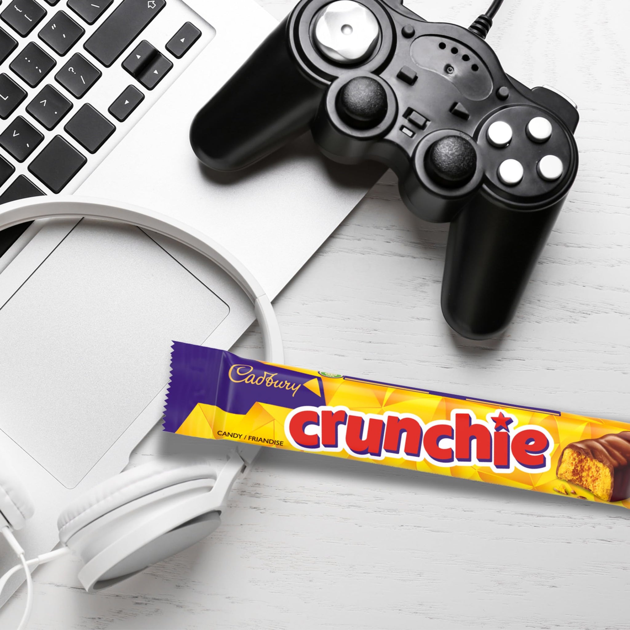 Cadbury Crunchie Chocolatey Candy Bars, 44g