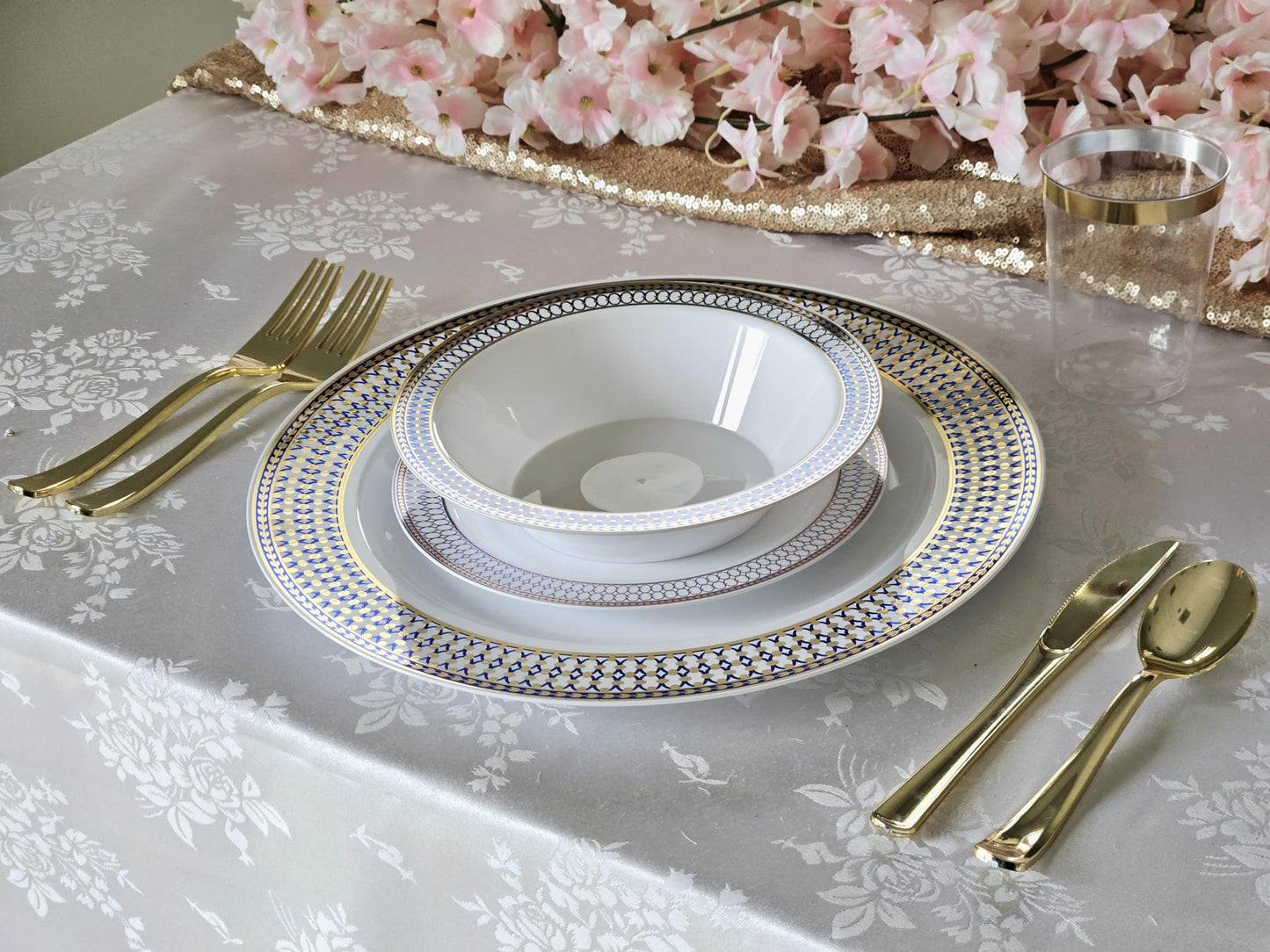 " OCCASIONS " 120 Plates Pack, Heavyweight Disposable Wedding Party Plastic Plates (10.5'' Dinner Plate, Odyssey in White/Blue & Gold)