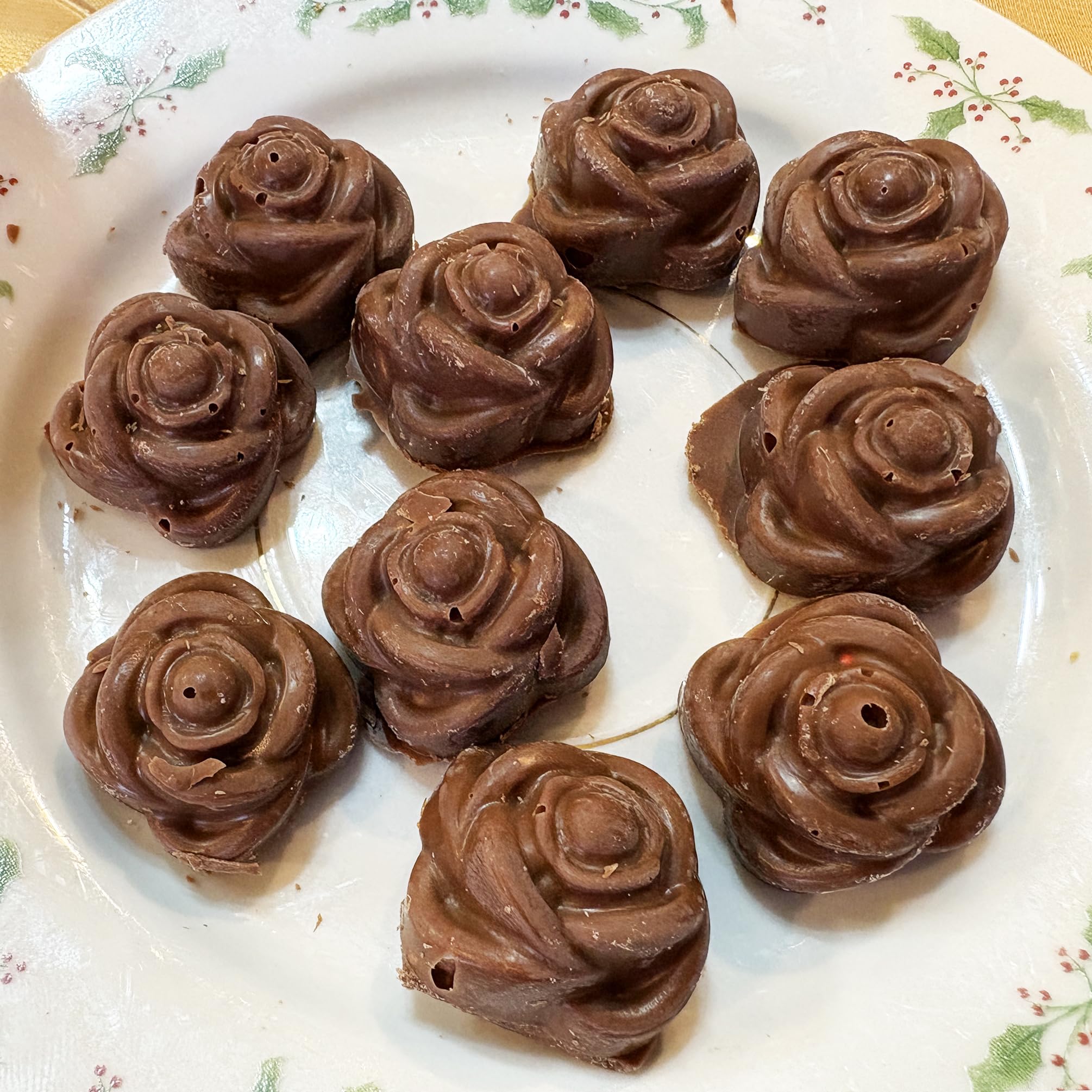 10-Piece 2OZ Chocolate Gourmet Homemade Snack with Nuts Small Rose Shape Chocolate-SMALLROSE-NF