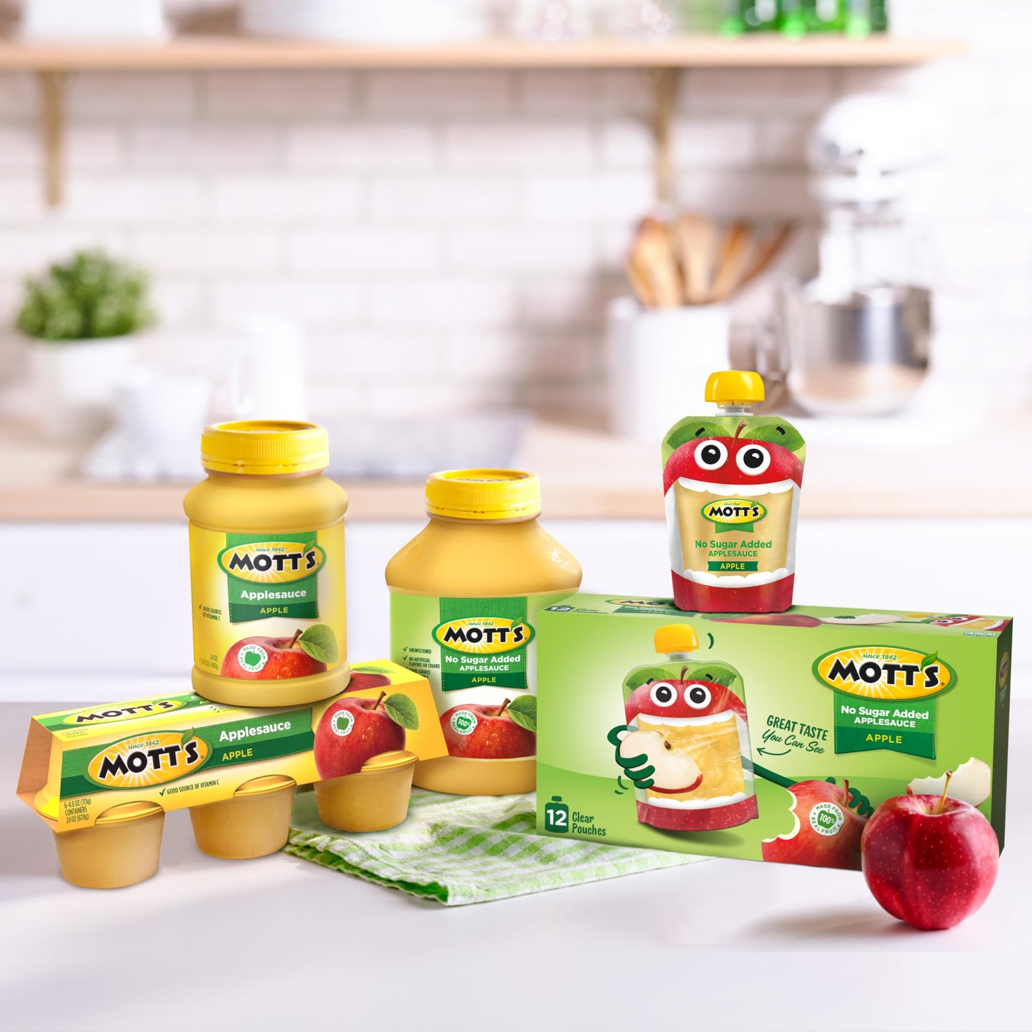 Mott's Mango Peach Applesauce, 4 oz cups, 6 count