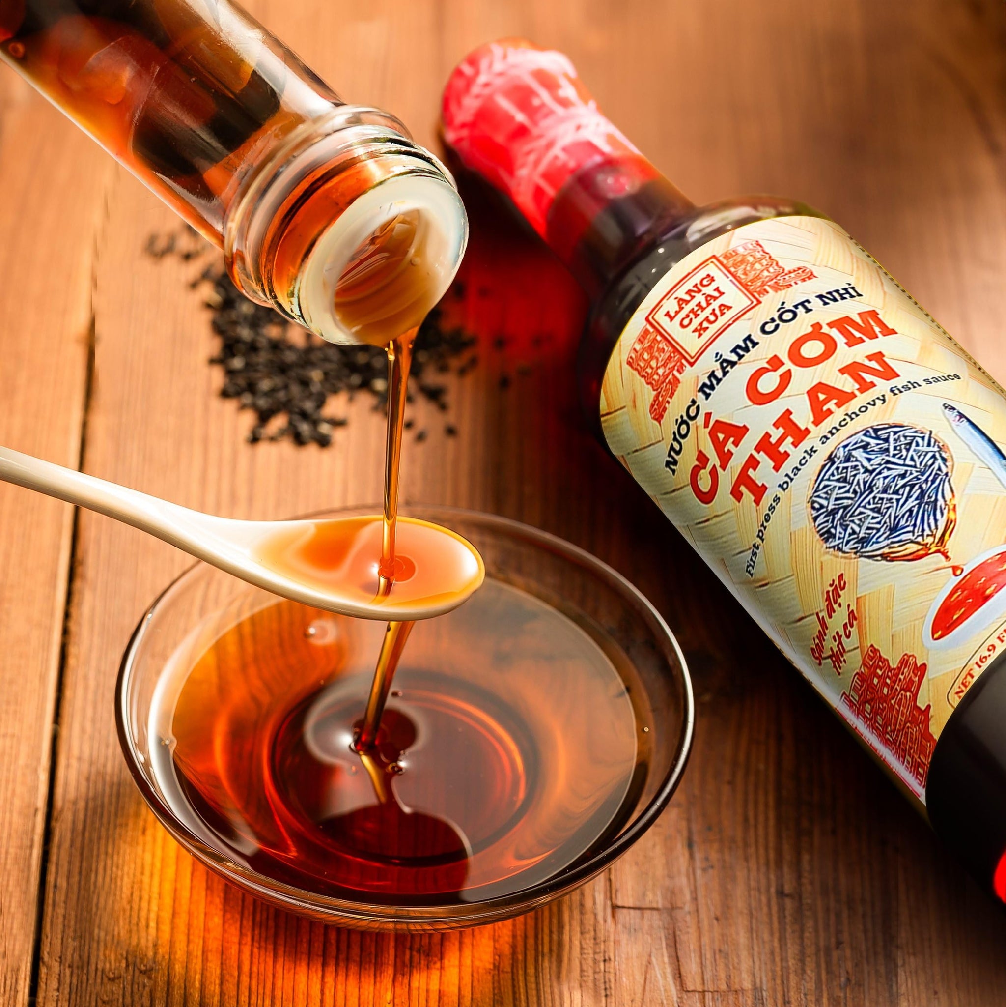 Làng Chài X?a Premium Vietnamese First Press Black Fish Sauce - Authentic and Flavorful Marinades and Sauces for Grilling, Dipping, and Cooking