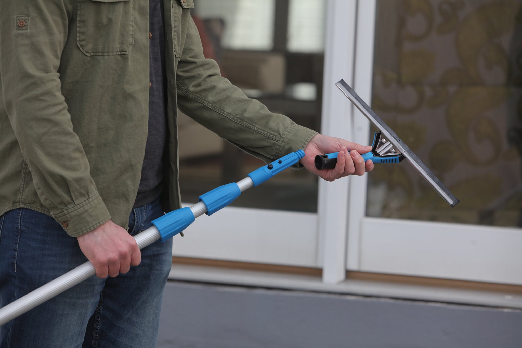 Unger Professional Connect & Clean 4 - 8 Foot Telescoping Extension Multi-Purpose Pole, Window Cleaning, Dusting