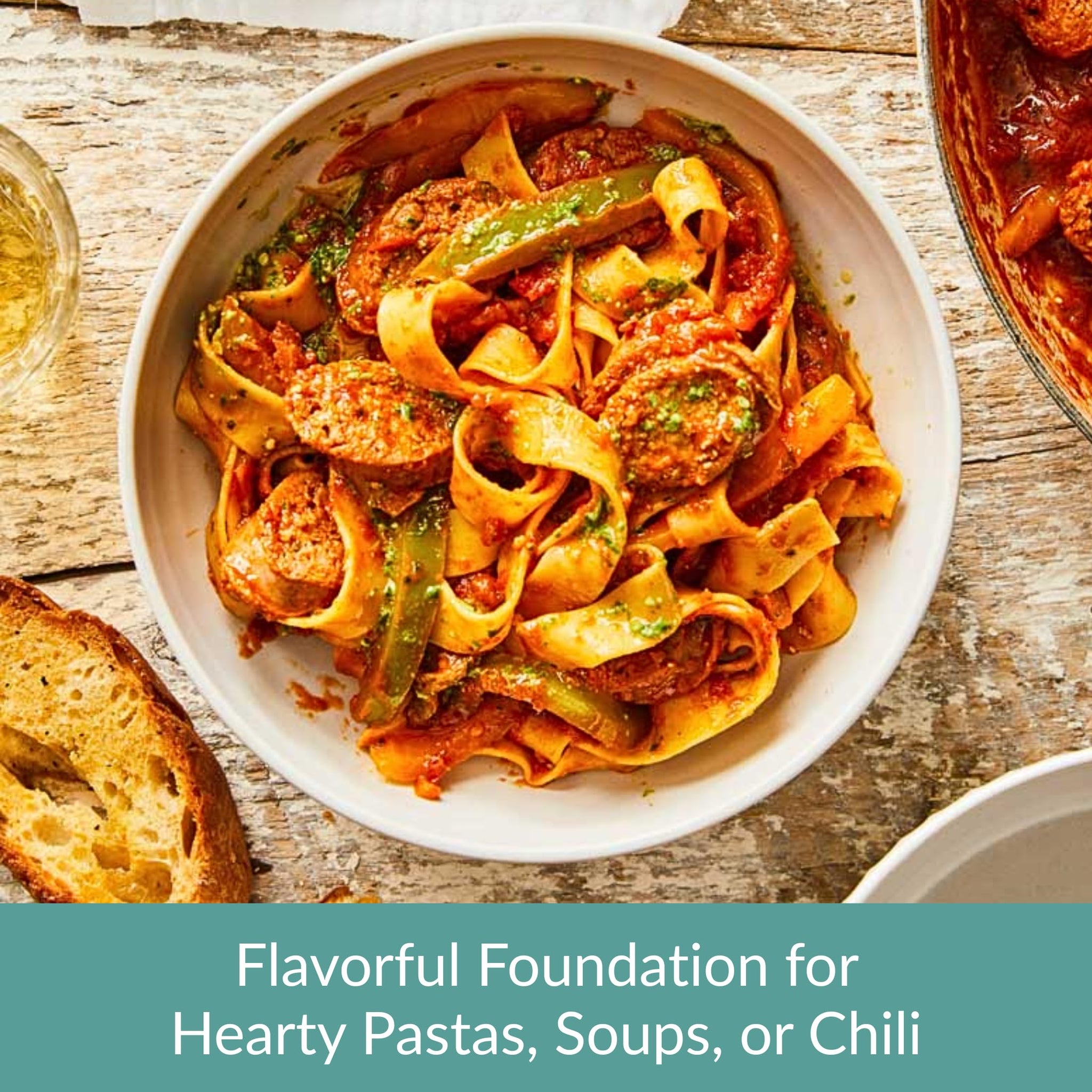 DeLallo Peppers & Sauce, Mild Homestyle Tomato Sauce with Chunky Bell Peppers, Made in Small Batches, Gourmet Ingredient for Italian Sausage, Pasta