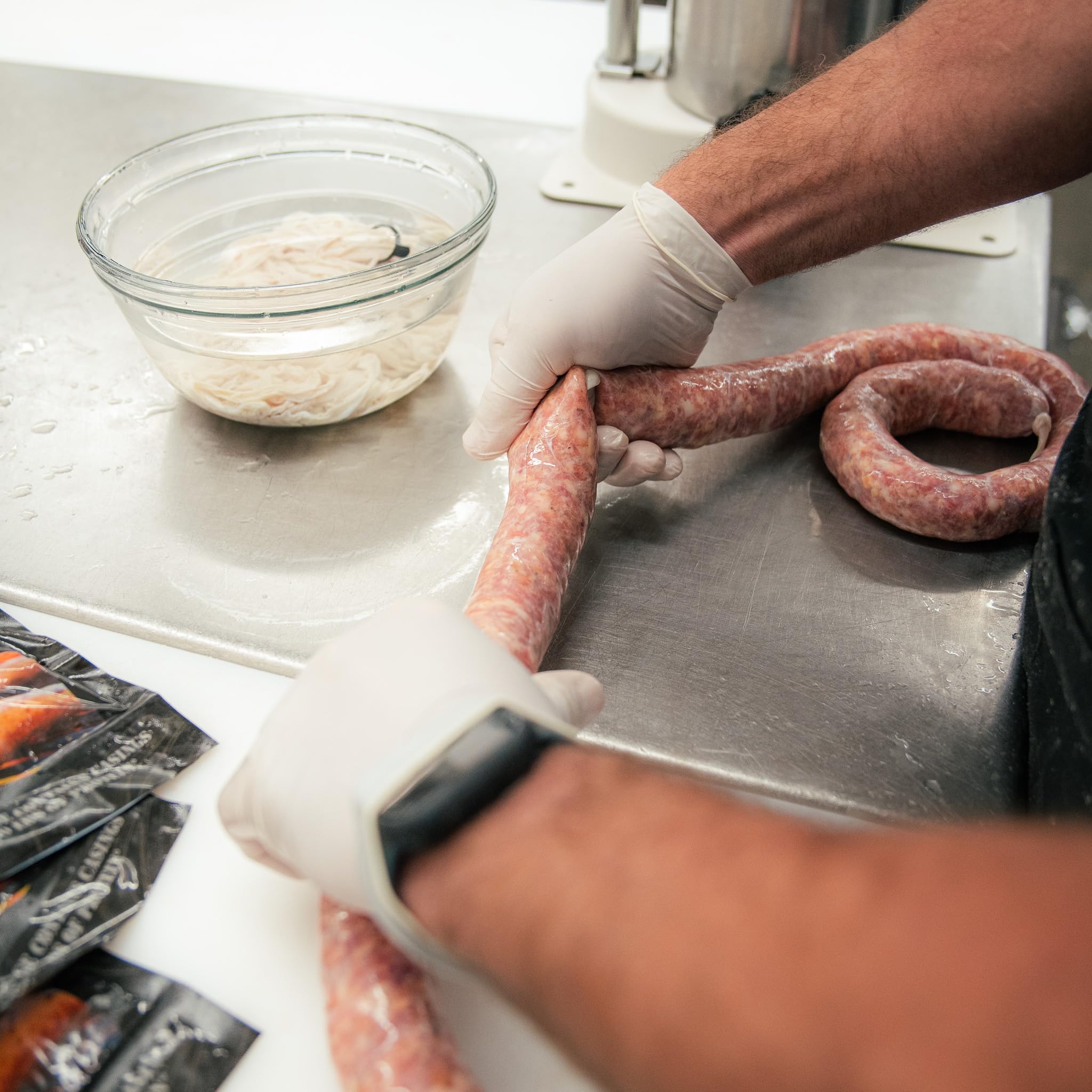 Bearded Butchers Smokin’ Ranchero Bratwurst DIY Kit - Smoky, Spicy & Creamy Brats - Includes Smokin’ Ranchero Seasoning, Mozzarella & 32mm-35mm