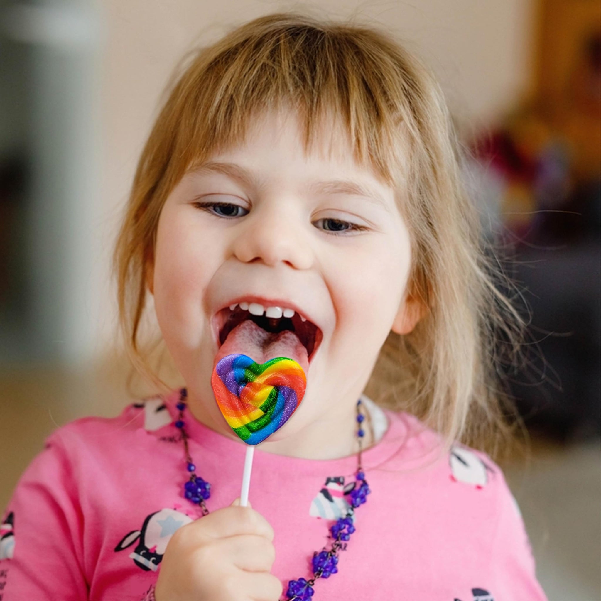 Fusion Select 24 Heart Shaped Lollipops Candy - Sweet Heart Lollipop for Party Bag Fillers, Pinata Stuffers - Ideal for Valentine's Day, Mother's Day