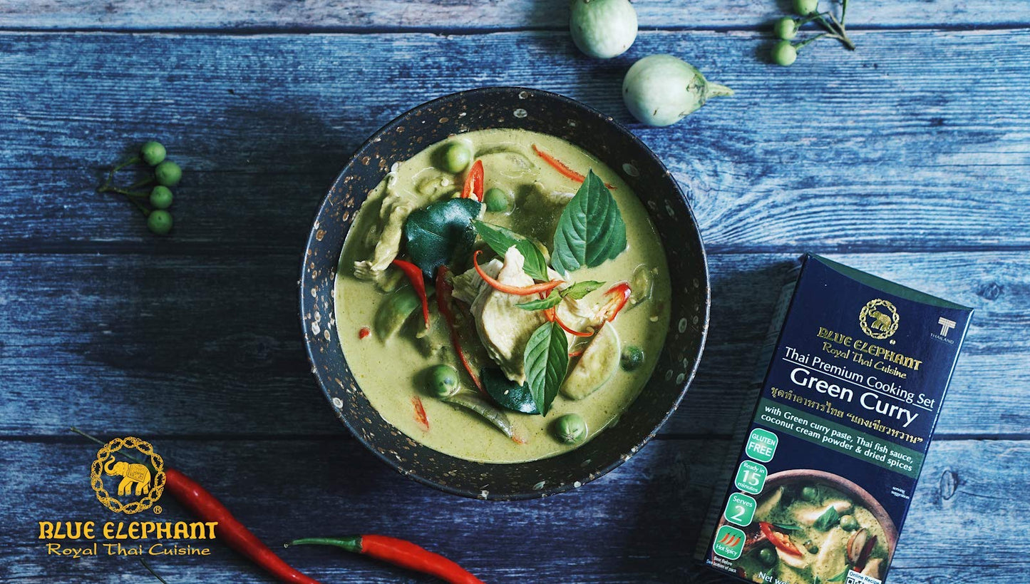 Blue Elephant Brand, Royal Thai Cuisine, Thai Premium Paste, GREEN CURRY, size 70g X 2 Packs