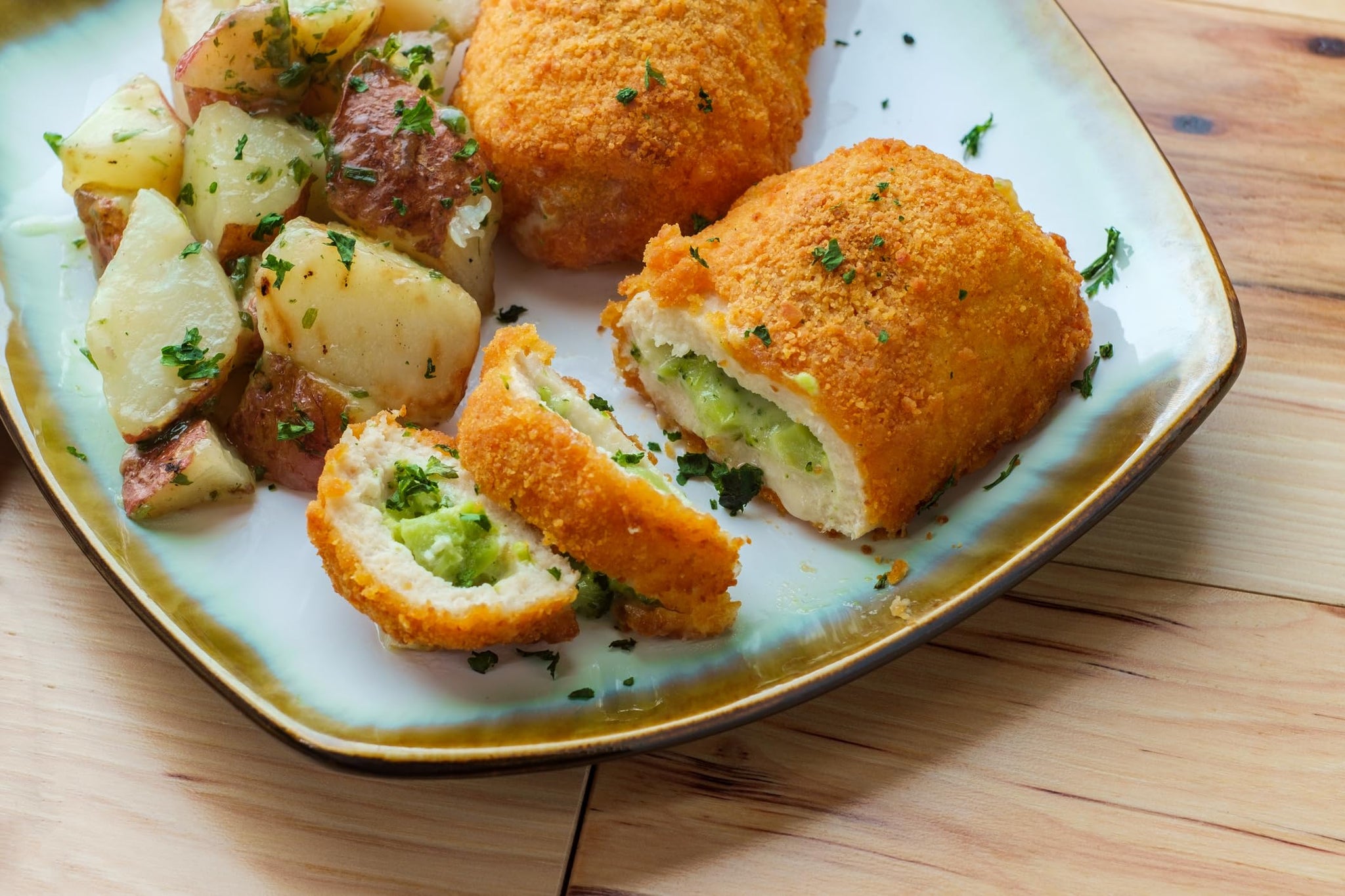 New York Steak & Seafood Frozen Stuffed Chicken Breasts - ?ordon Bleu Chicken Breasts Stuffed with Swiss Cheese and Ham (4 Stuffed Chicken Breasts