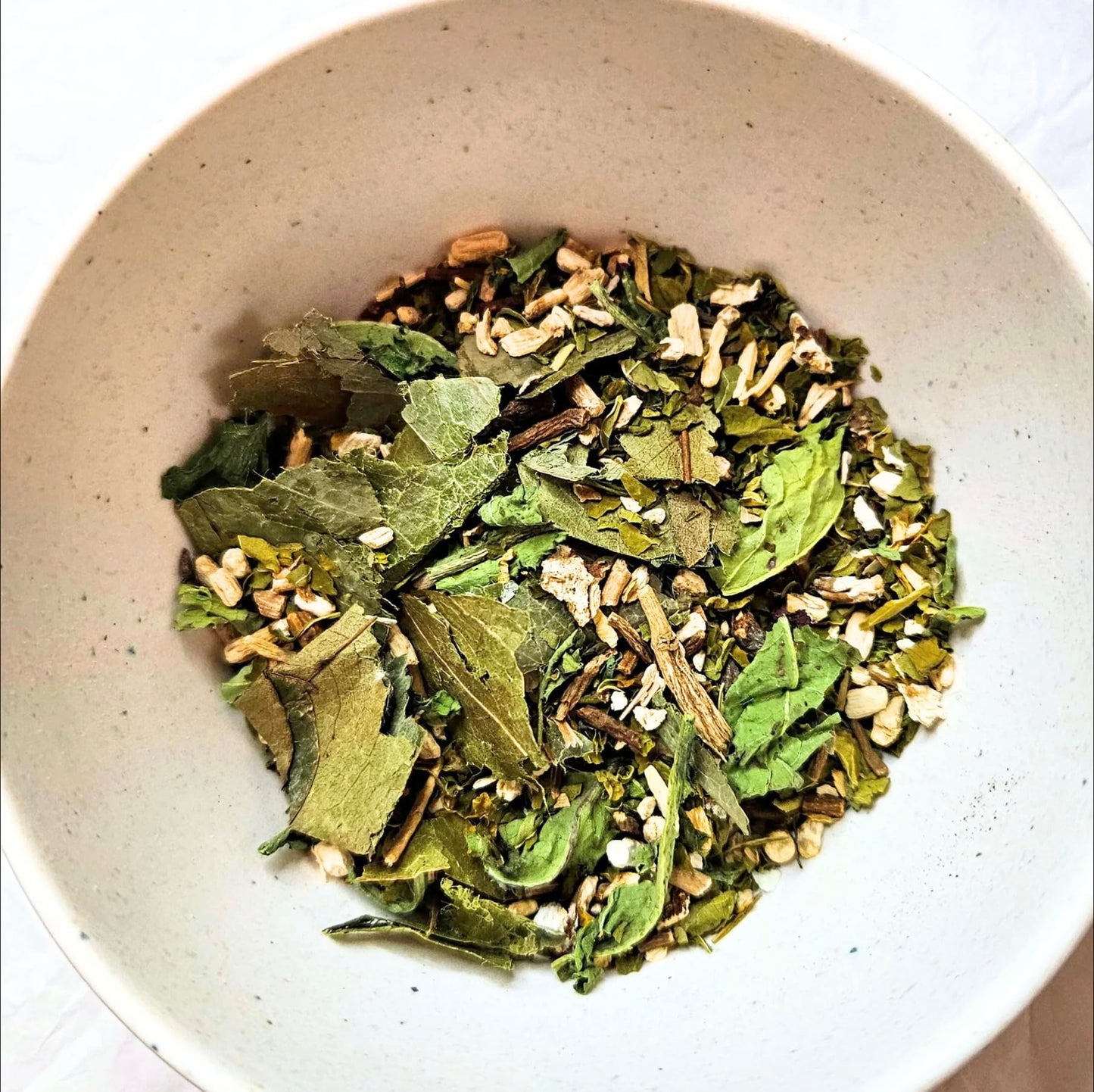 The Good Village Co. Adaptabili•Tea Loose Leaf Herbal Tea, Caffeine Free Botanical Blend with Ashwagandha, Eleuthero, Skullcap, Moringa, Dandelion