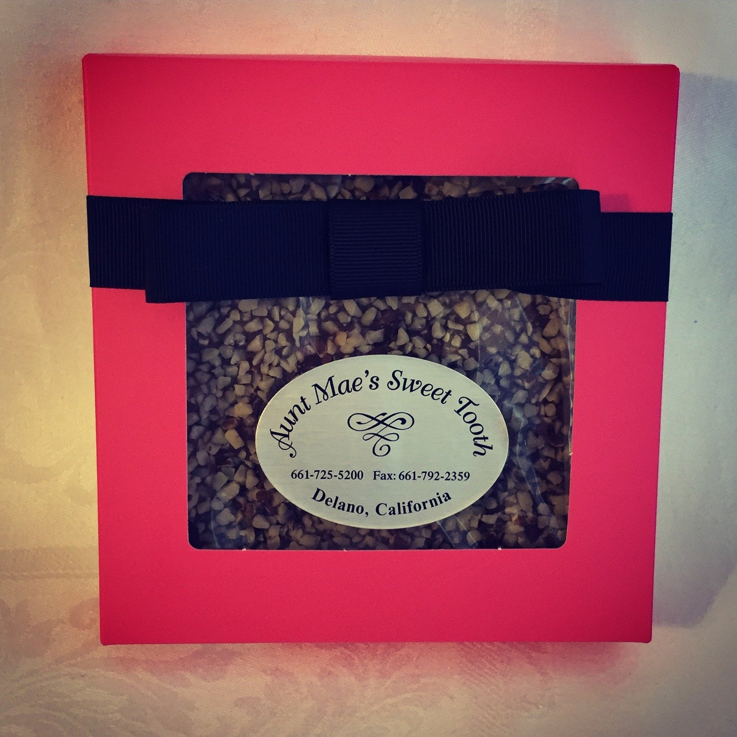 Aunt Mae's Sweet Tooth English Toffee 8 oz Box (Peanut Butter Crunch)