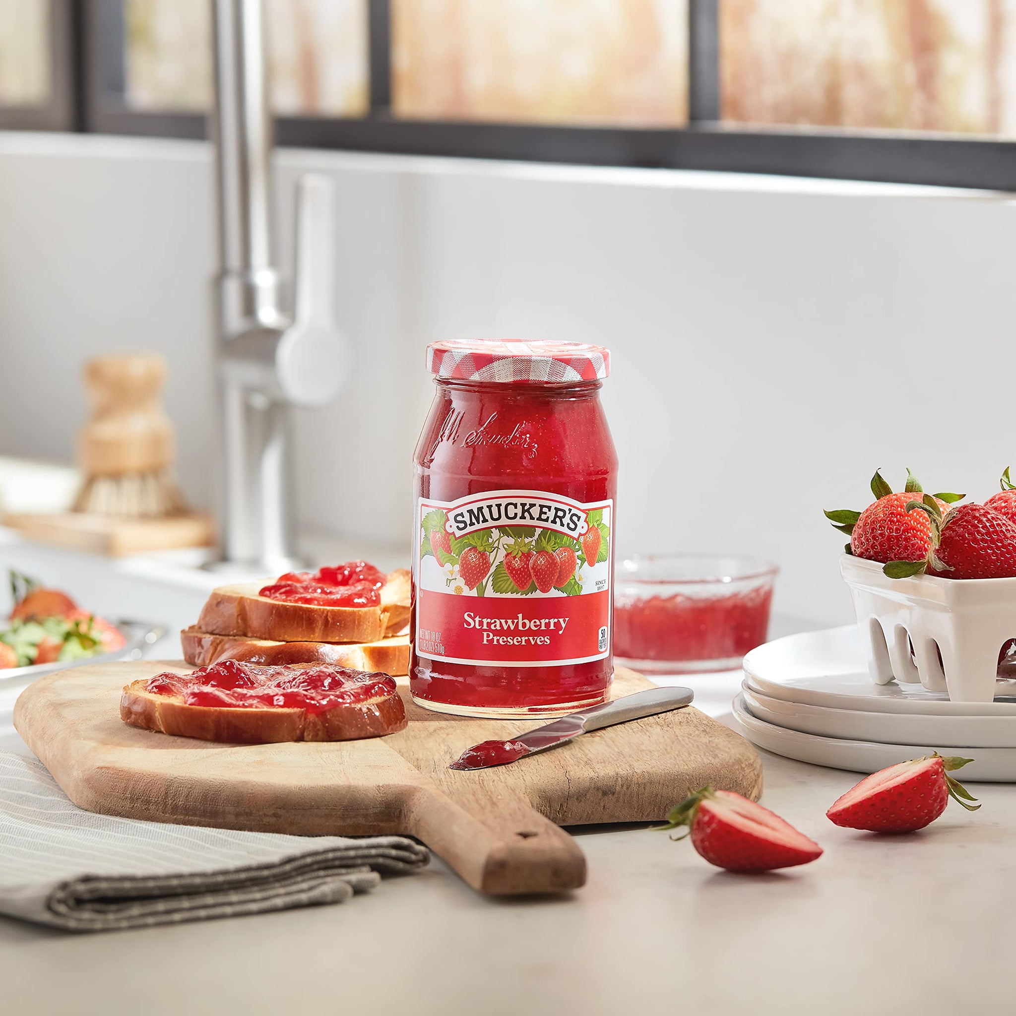 Smucker's Strawberry Preserves, 18 Ounces
