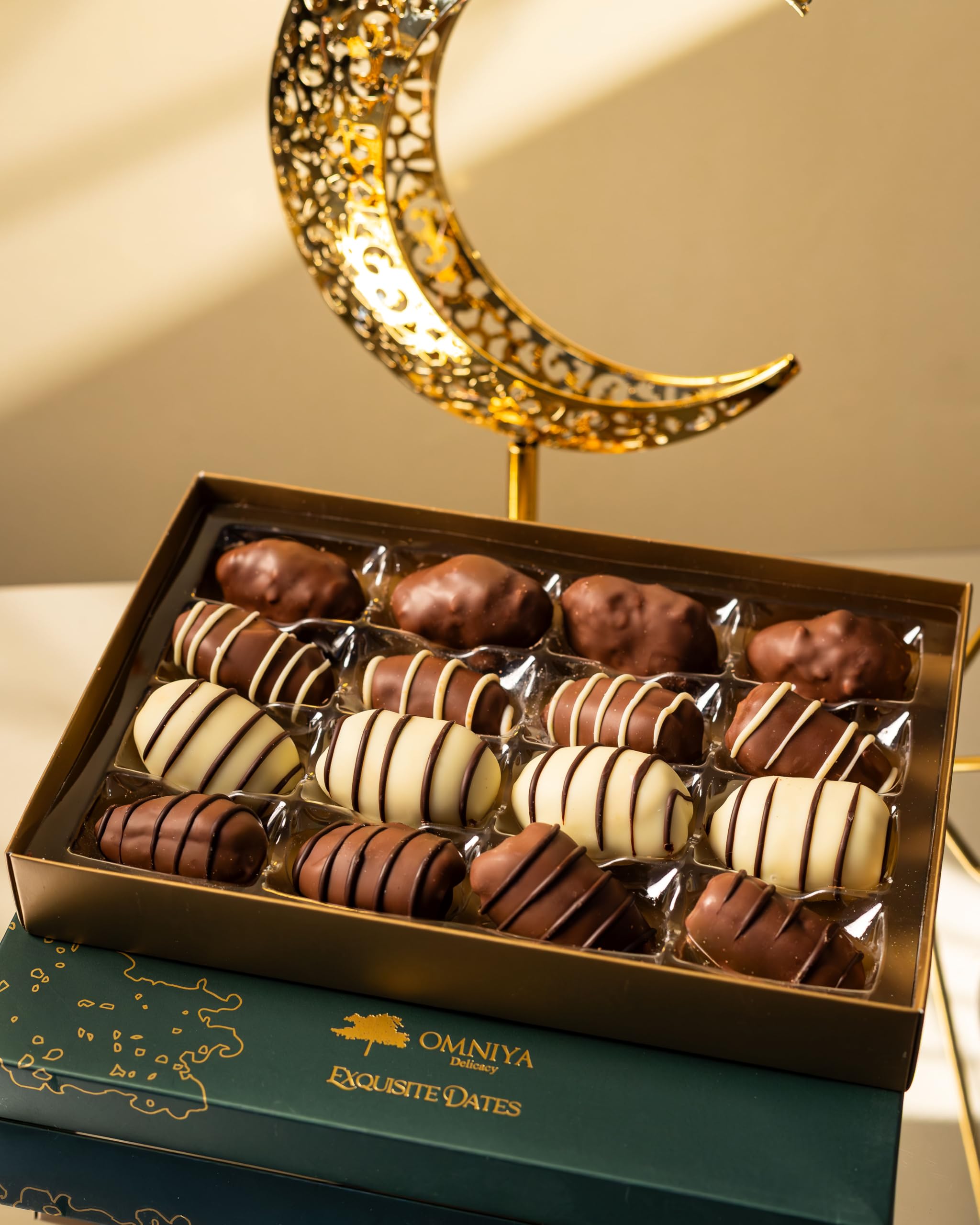 OMNIYA Delicacy - Chocolate Exquisite Dates Box (1 Count, 16-Piece Medjool Dates) - Stuffed & Coated with Milk Chocolate, Pistachio, Caramel & Lotus