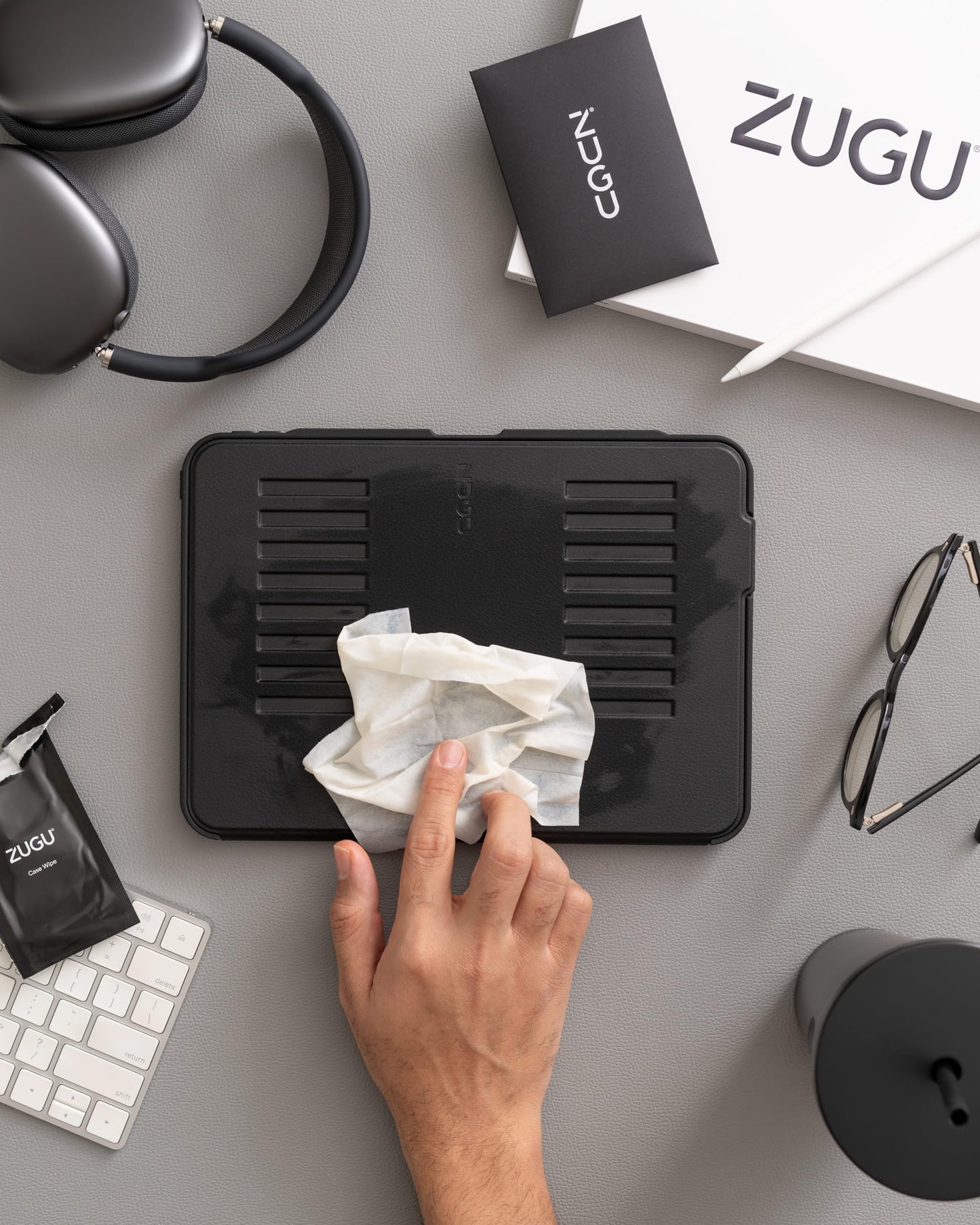 ZUGU Case Wipes, Wiping Cloths for Device Cases, Individually Wrapped Set for Phones & Tablet Cases Made by ZUGU, Includes Wipes & Premium Microfiber