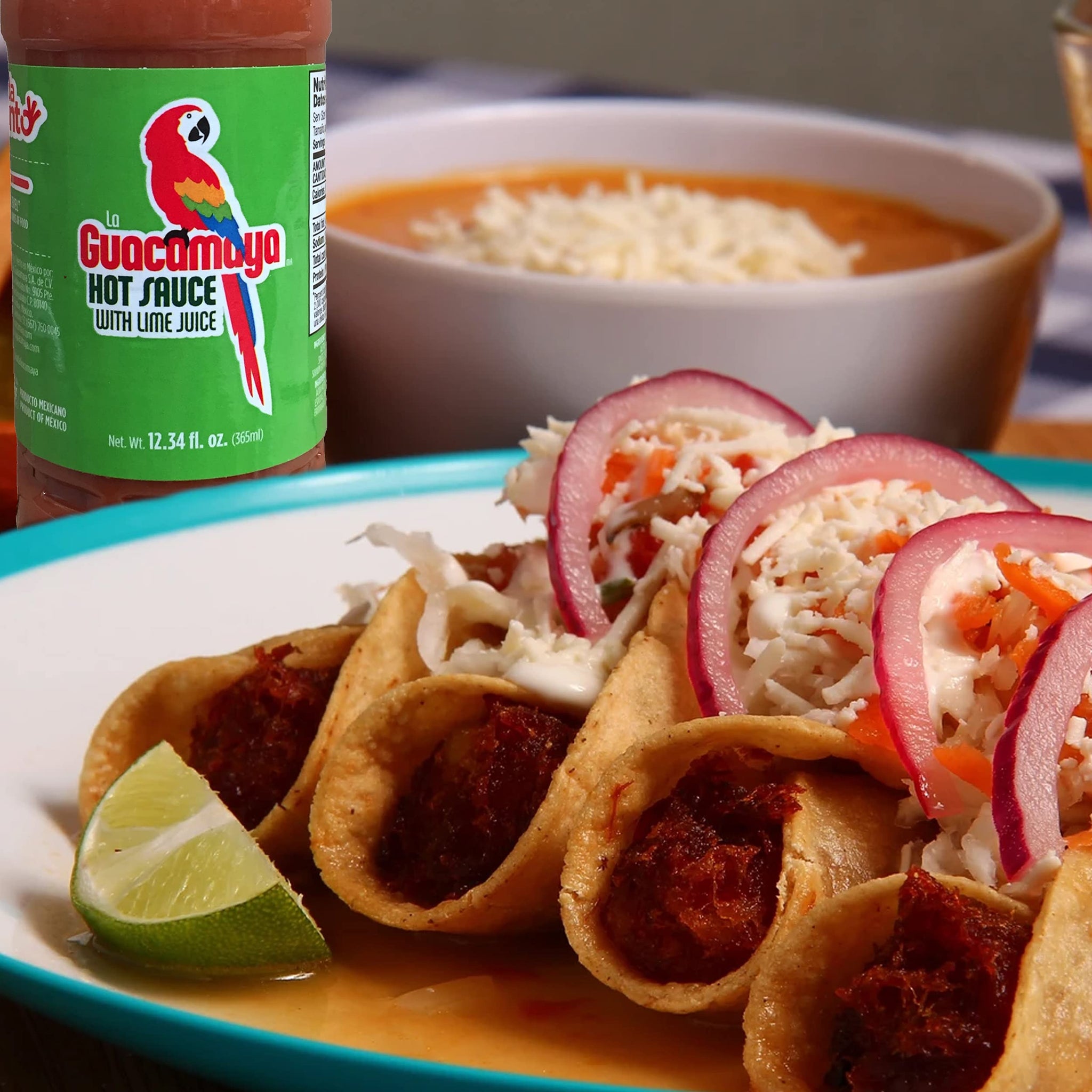 La Guacamaya Authentic Hot Sauce with Lime Juice (33.81 fl.oz.) - Mexican Hot Sauce - Salsa Hot - Spicy Sauce Mexican Food - Picante Sauce