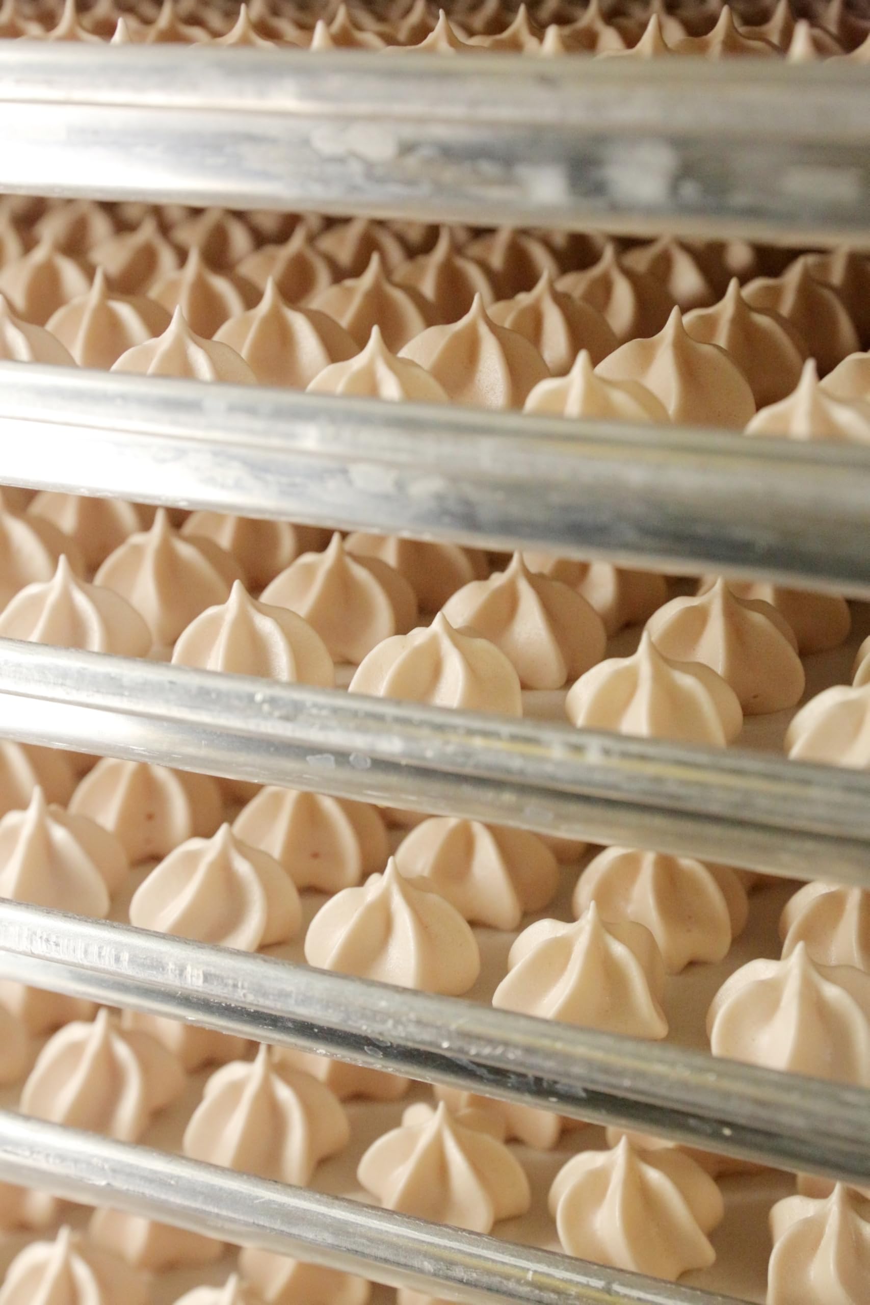 Krunchy Melts Original Meringue Cookies | Vanilla Club Flavor | Only 90 Calories Per Serving | Fat Free, Gluten Free, Dairy Free (7 oz)