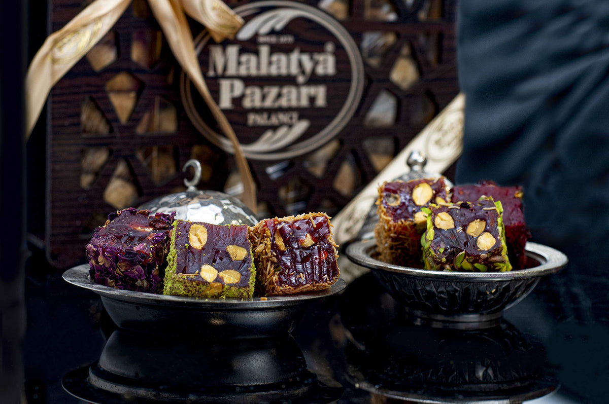 Malatya Pazari Mixed Turkish Delight Gift Box with Pistachios & Fruit,9.9oz