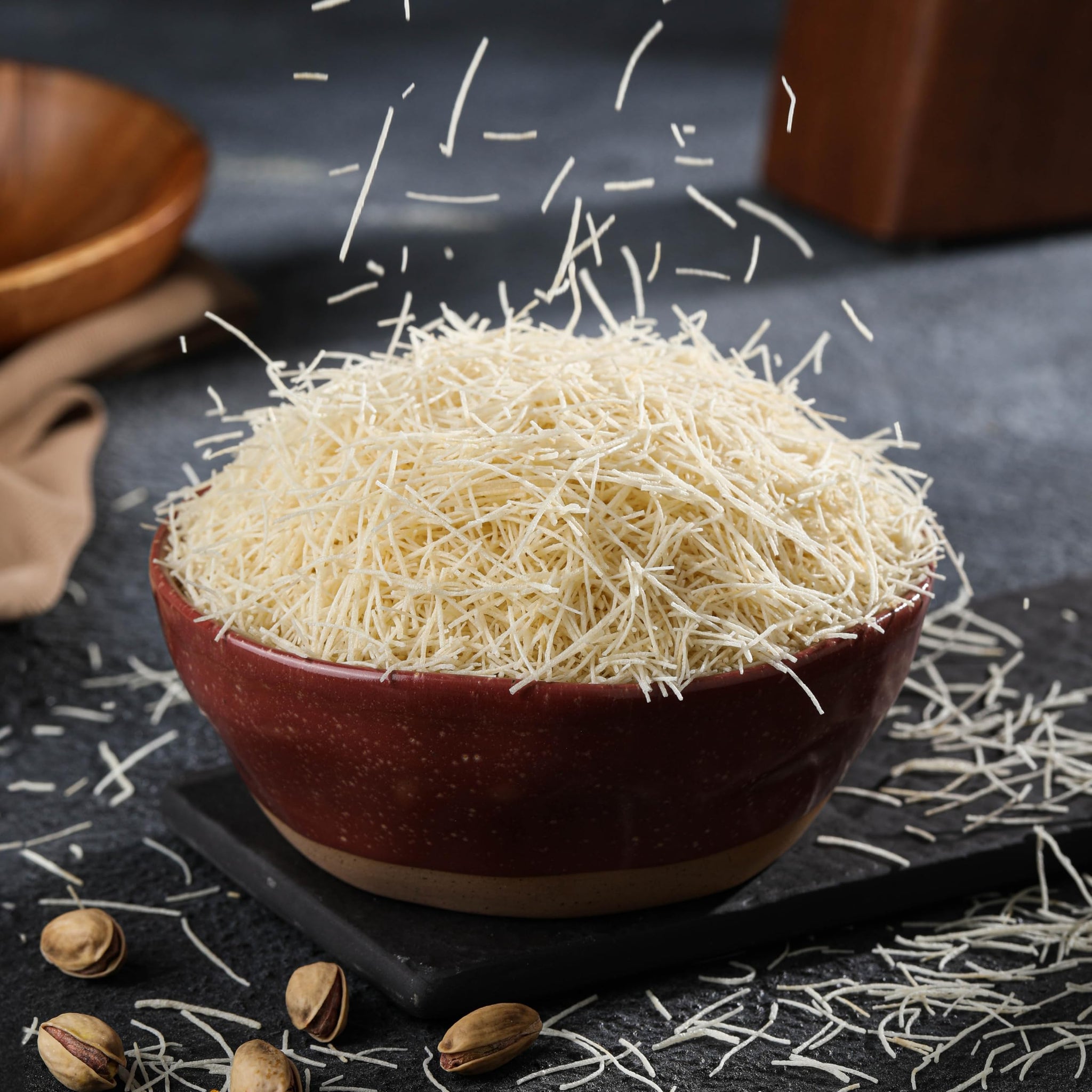 BISVUA Premium Bulk Dried Kataifi (11 lbs) - Golden Dried Shredded Fillo Dough for Commercial Kitchen Dubai Chocolate Bars, Kunafa, Knafeh & Crunchy Dessert Creations Bakery Supply (5 kg Dried Foodservice Kataifi)