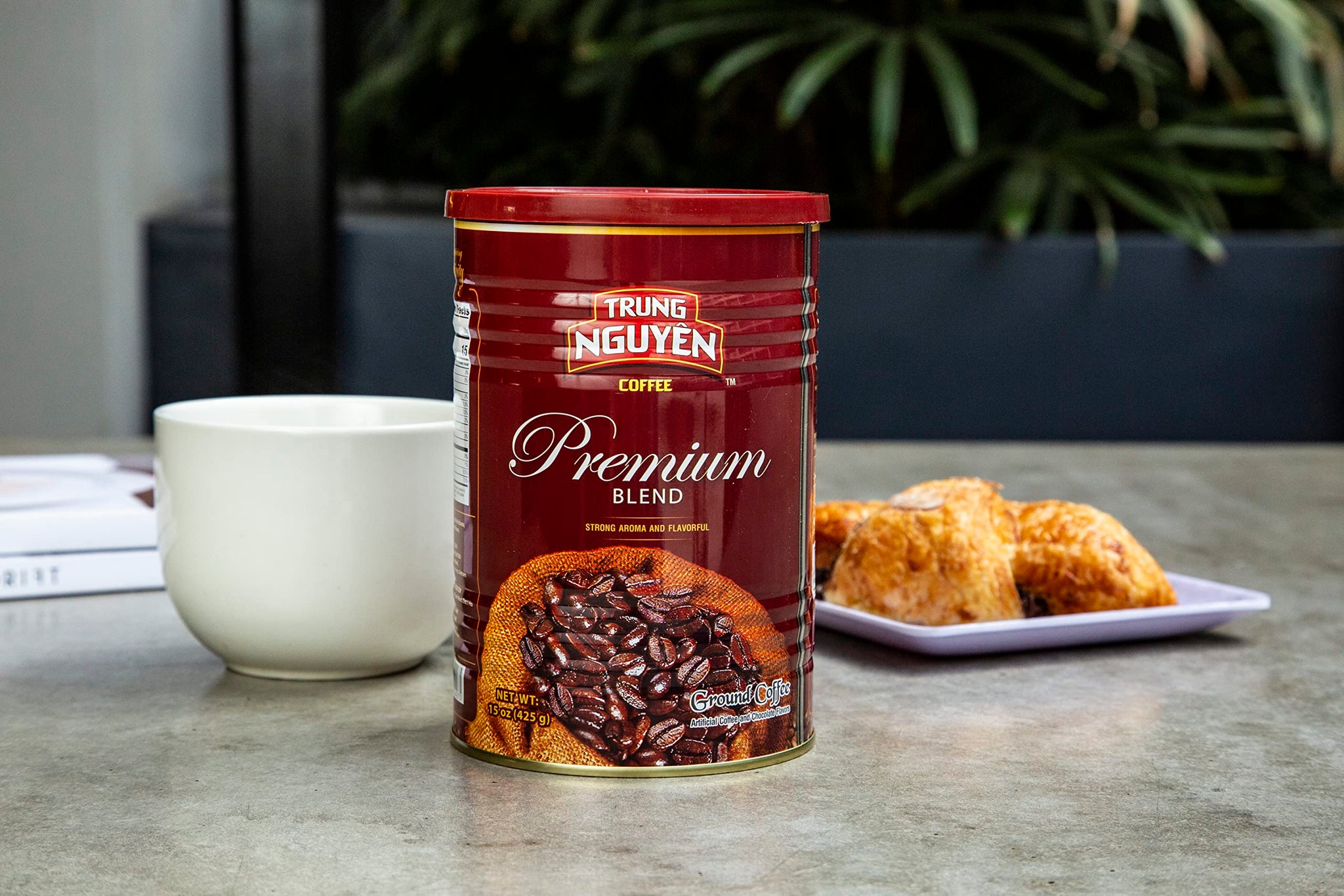 Trung Nguyen - Premium Blend - Roasted Ground Coffee Blend - Strong and Bold - Arabica & Robusta - Chocolate Flavor - Vietnamese Coffee, 15 oz Can