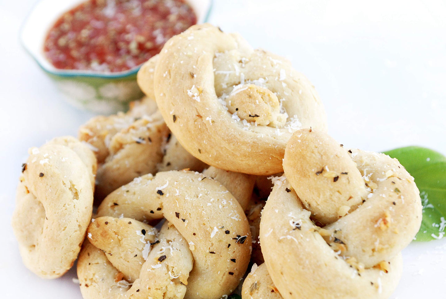 Mom's Place Gluten-Free Garlic Knot Mix with Garlic Butter Sauce, Nut-Free, Dairy-Free & Soy-Free, 12.7 oz.