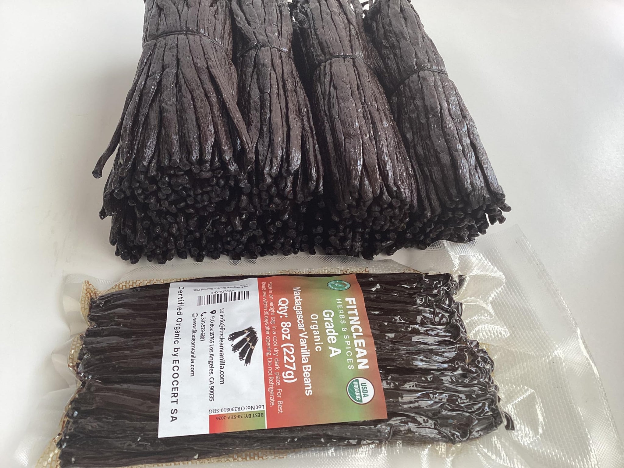 8oz Madagascar Organic Vanilla Beans Grade A. Certified USDA Organic. Fresh 6"-8" for Cooking, Baking and Extract by FITNCLEAN VANILLA| 0.5 lb Bulk
