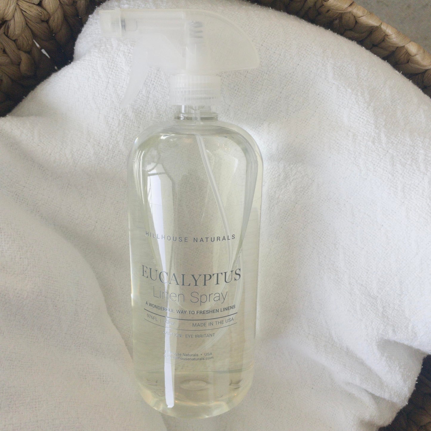 Hillhouse Naturals - Linen Spray - Aromatherapy Spray for Relaxation & Sleep - Refresh Bedding, Curtains & More - With Spearmint, Eucalyptus