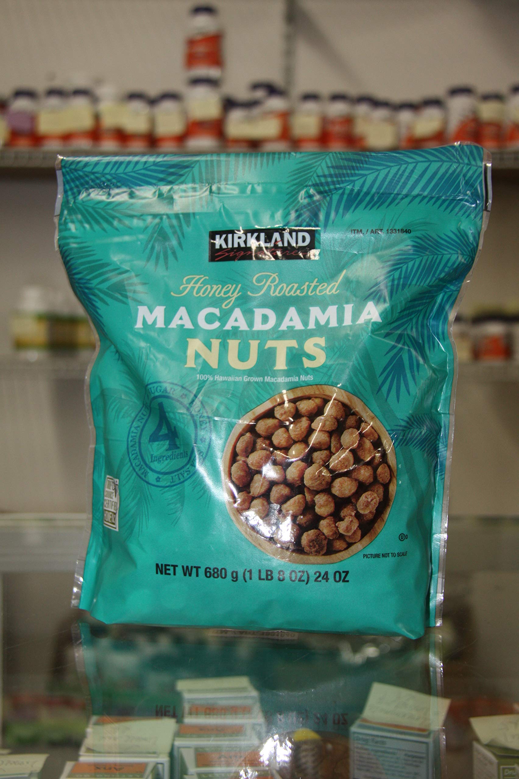 Kirkland Signature Honey Roasted Macadamia Nuts, 24 Ounce, 1.5 Pound (Pack of 1)