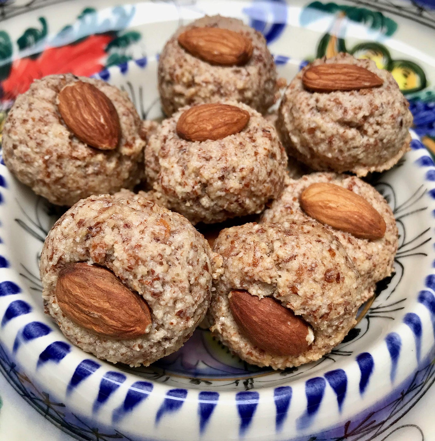 Amygdalota Hand Made Traditional Gluten-free Greek Almond Balls (16 oz)