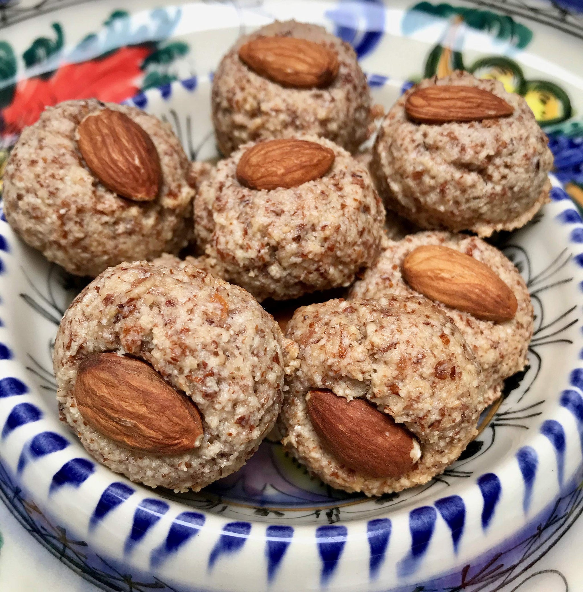 Amygdalota Hand Made Traditional Gluten-free Greek Almond Balls (16 oz)