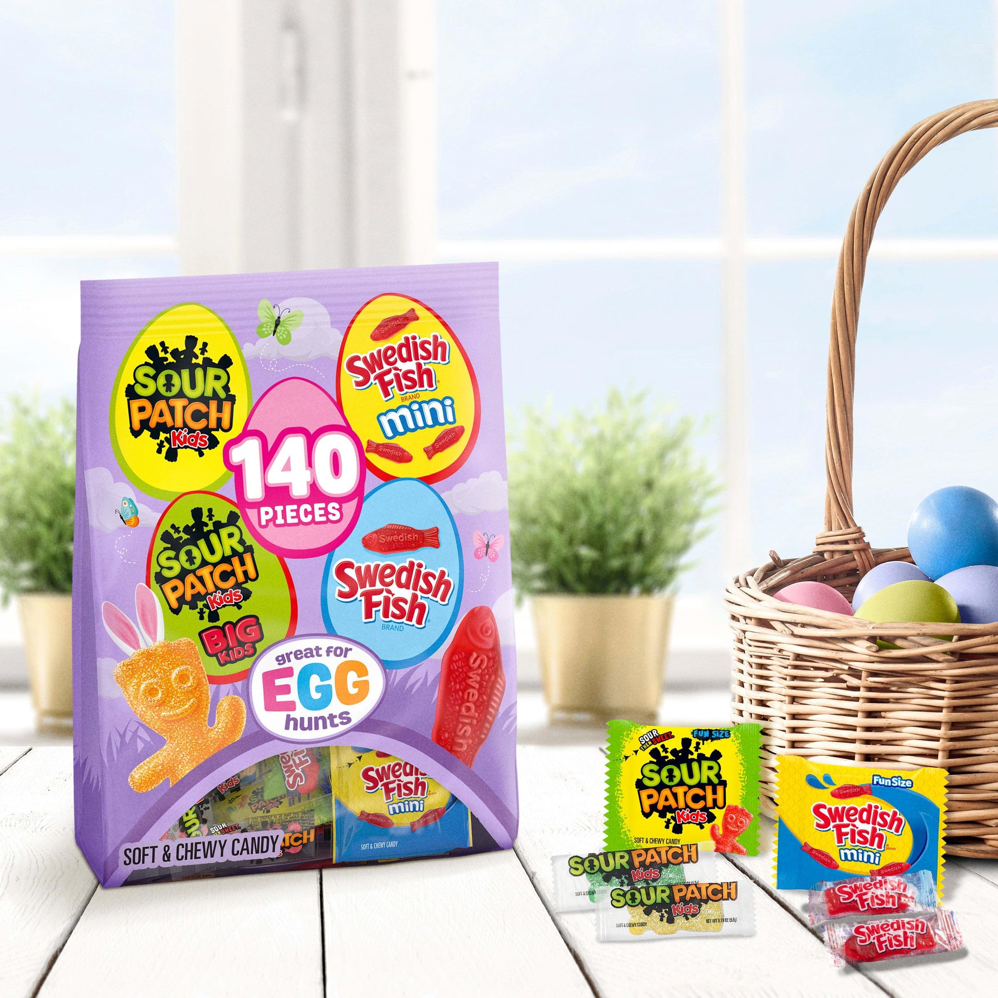 SOUR PATCH KIDS, SOUR PATCH KIDS Big Kids, SWEDISH FISH and SWEDISH FISH Mini Soft & Chewy Easter Candy Variety Pack, Bulk Candy, 140 Snack Packs