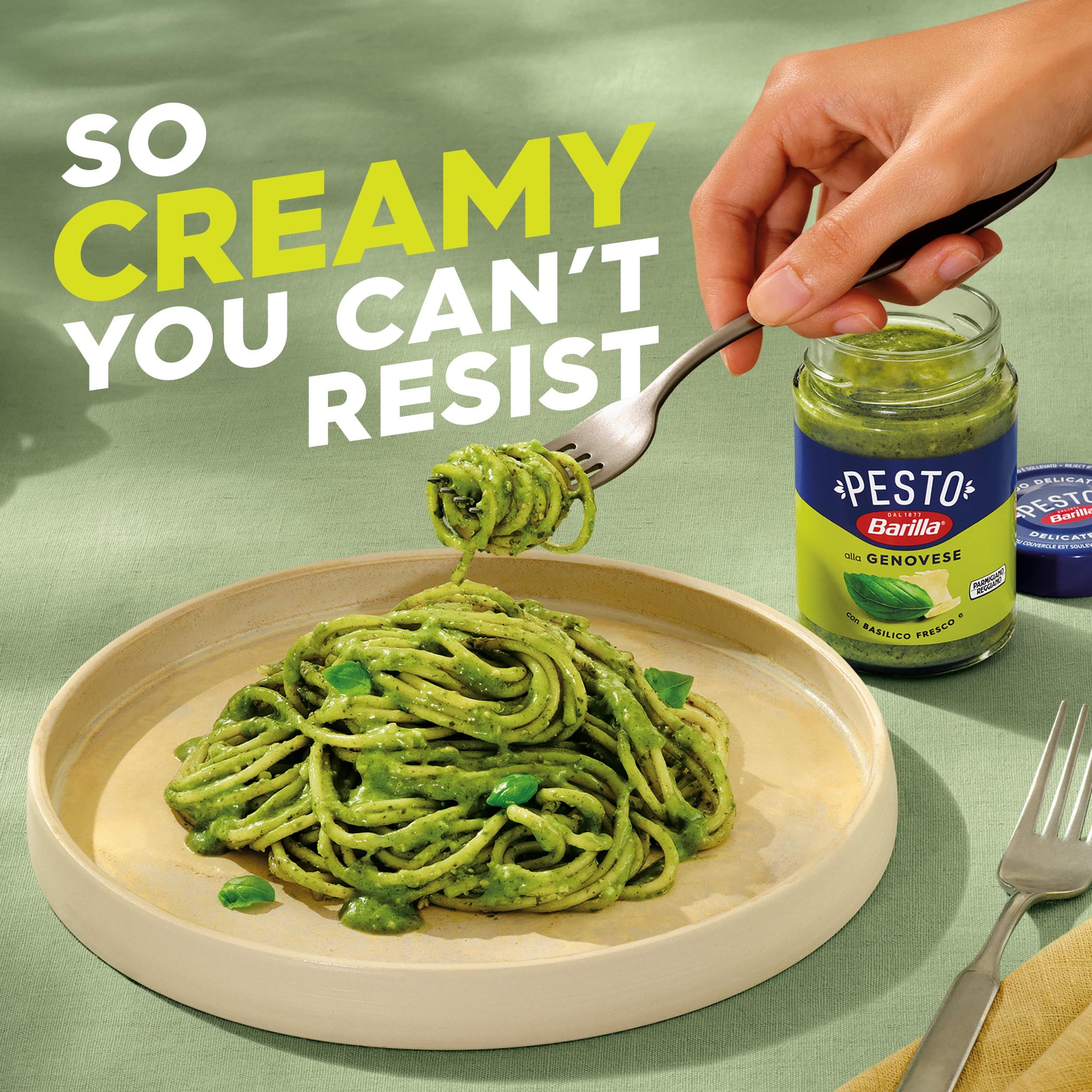 Barilla Creamy Genovese Pesto with Italian Basil Pasta Sauce and Spread