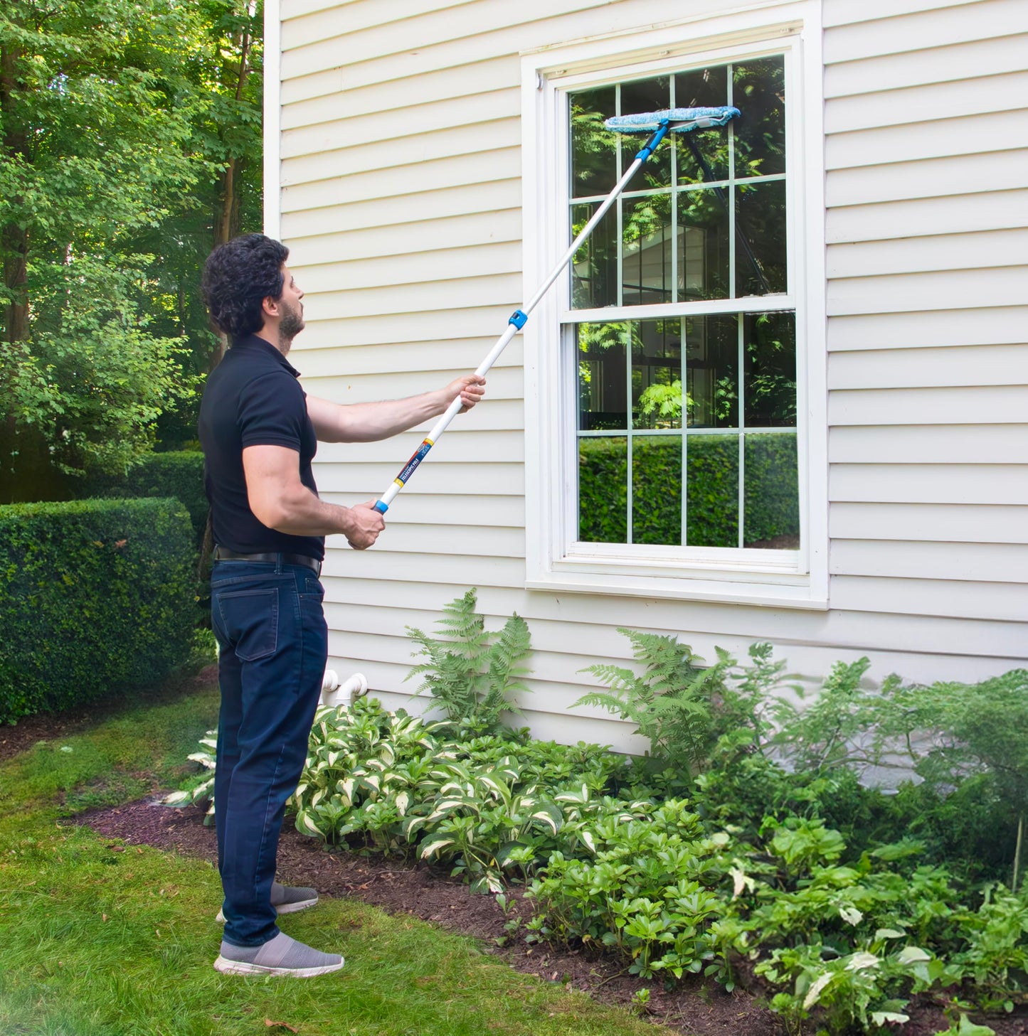 Unger Professional Connect and Clean 18” Grip Microfiber Window Scrubber with 8’ Pole, High-Access Glass Surface Household Cleaning Supplies