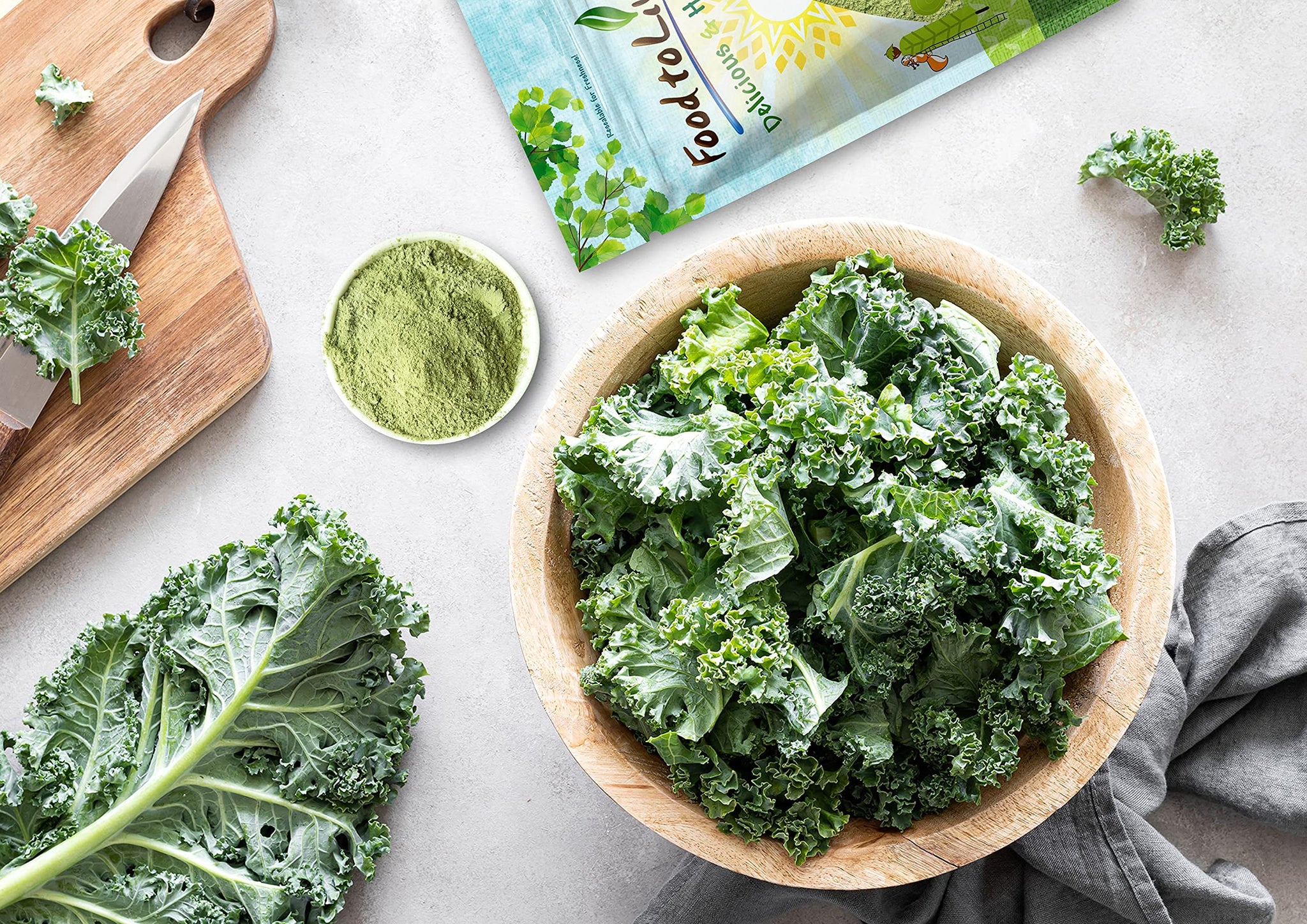 Food to Live Organic Kale Powder, 8 Ounces Non-GMO, Made from Raw Dried Whole Leaves, Vegan, Kosher, Bulk, Great for Baking, Juices, Smoothies