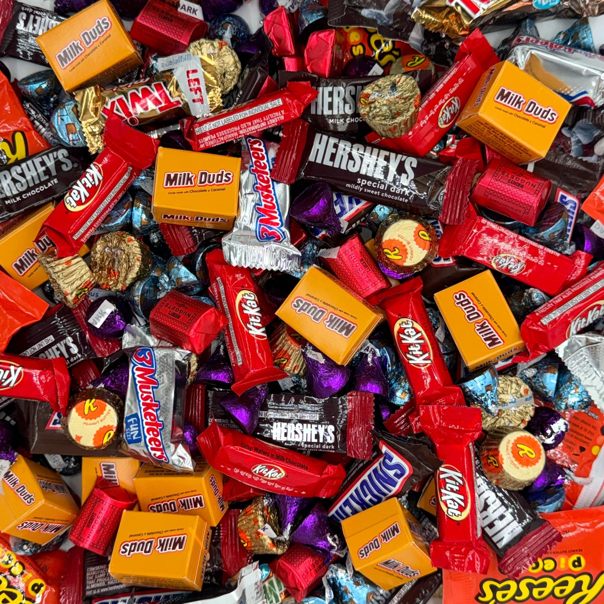 Bulk Chocolate Assortment Variety Pack - Chocolate Candy Variety Pack - 5 lb Bag of Mixed Bulk Chocolate, Milk Chocolate, Dark Chocolate, Bars