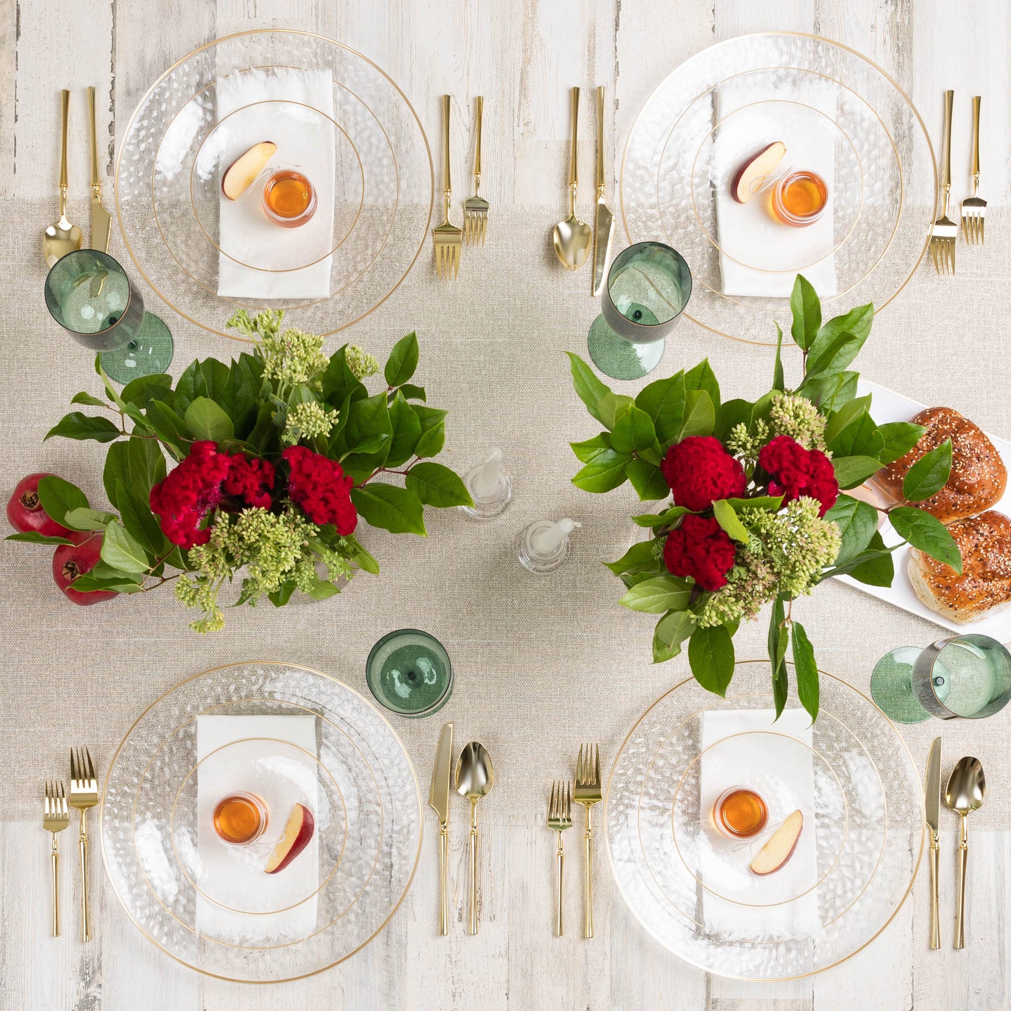 PLASTICPRO 30 Pack Hammered Plastic Plates Heavyweight Disposable Plastic Plates Elegant Clear Hammered Rim Platsic Party Dishes (Hamered Clear