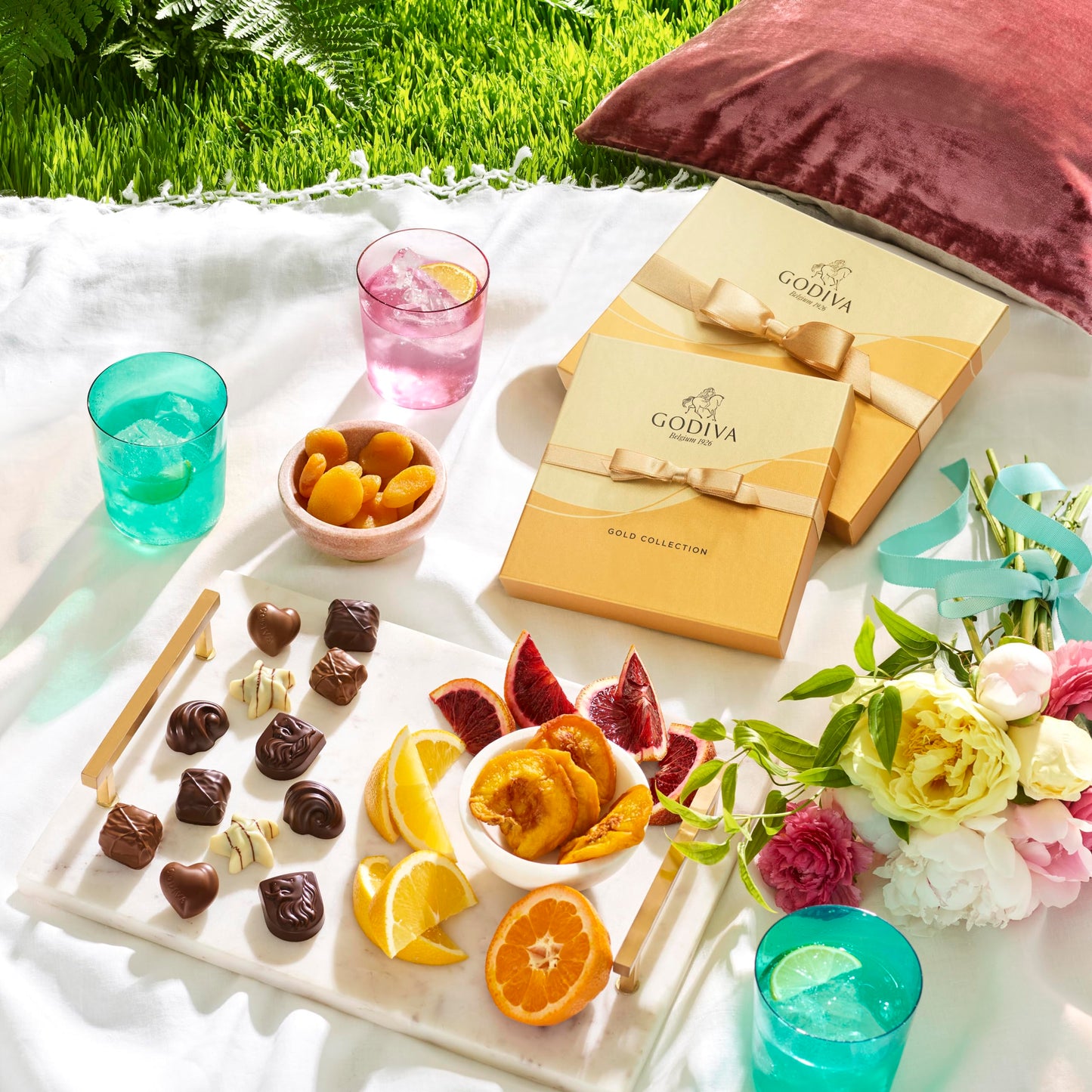 Godiva Chocolatier Limited Edition Goldmark Celebrations Assorted Cake Inspired Chocolate Gift Box, for Birthday, Thank You, Anniversary