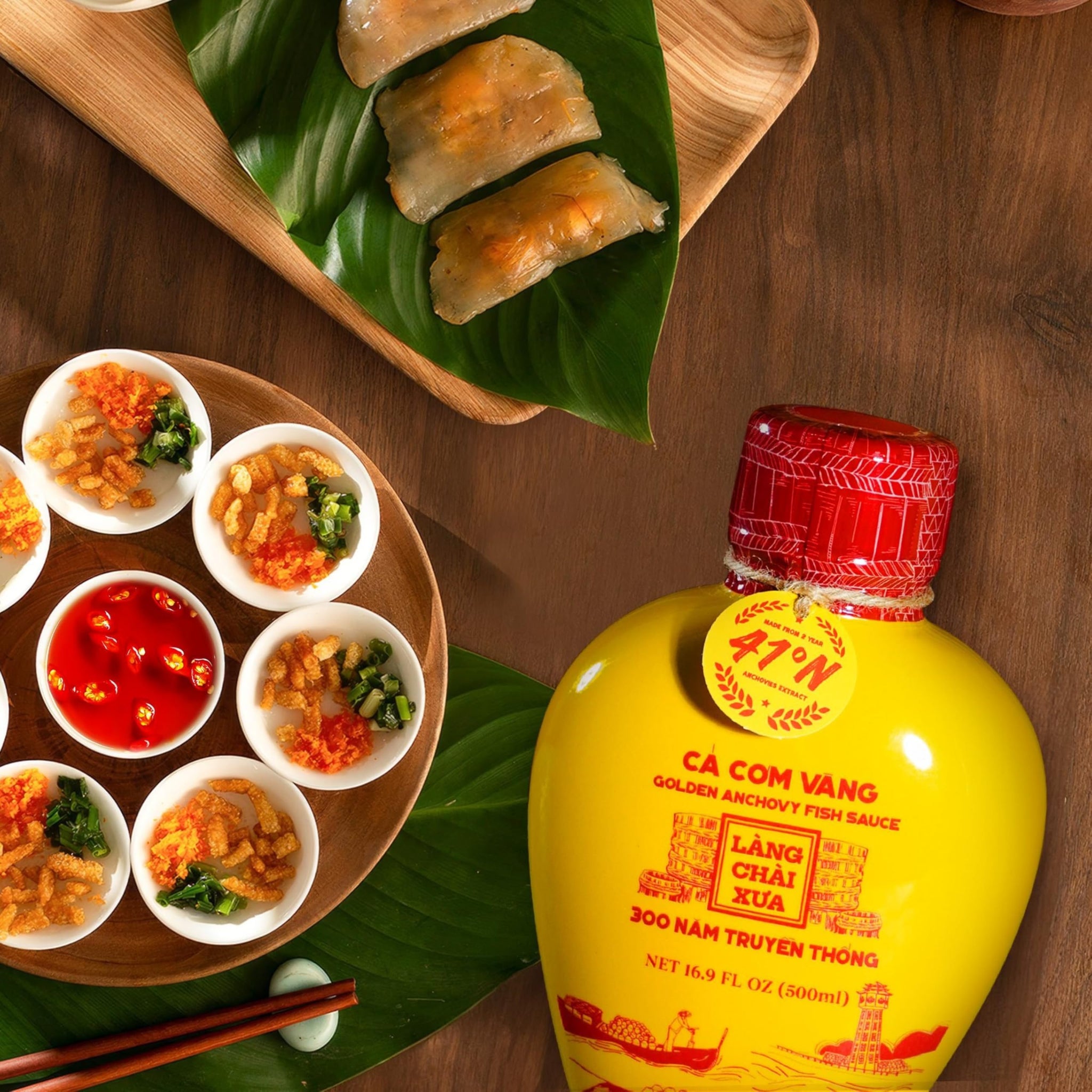 Làng Chài X?a Premium Vietnamese Golden Anchovy Fish Sauce - Authentic and Flavorful Marinades and Sauces for Grilling, Dipping, and Cooking (500ml)