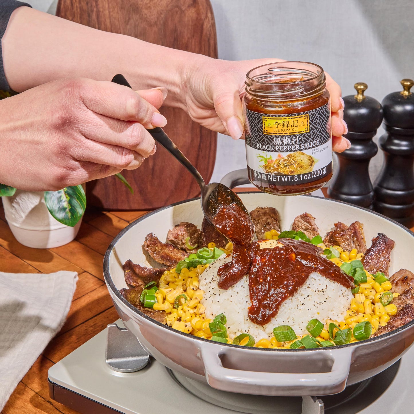 Lee Kum Kee Black Pepper Sauce (8.1 oz - 1 Pack), Ready-to-Use Sauce, Perfect for Stir-Frying, Steamed Dishes, Gravies, Marinades, Noodles, & Sauces