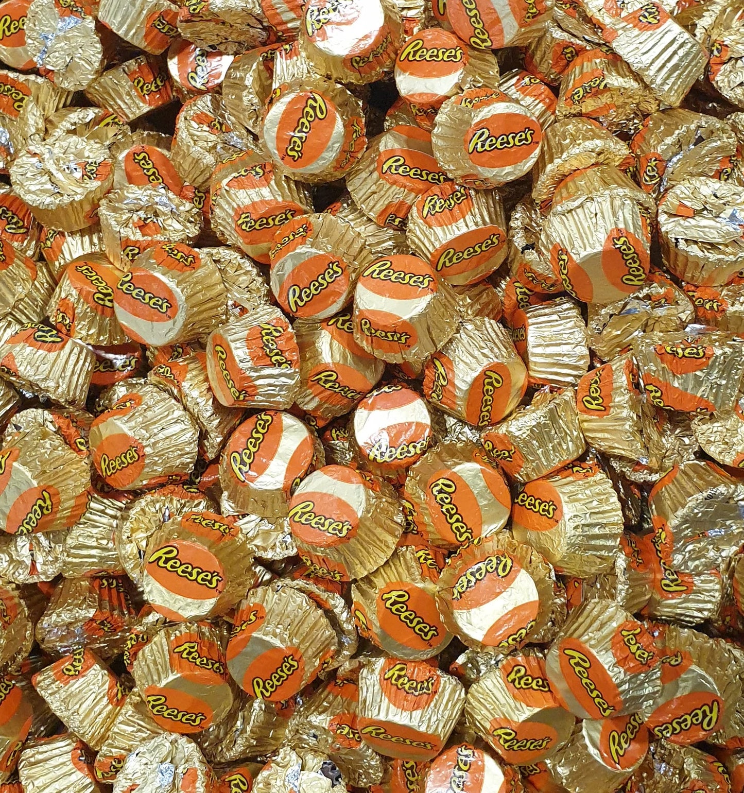 Mini Peanut Butter Cups - 2 Pound Bag - Bulk Chocolate - Individually Wrapped Chocolates - Queen Jax - Reeses Peanut Butter Cups Mini - Miniature