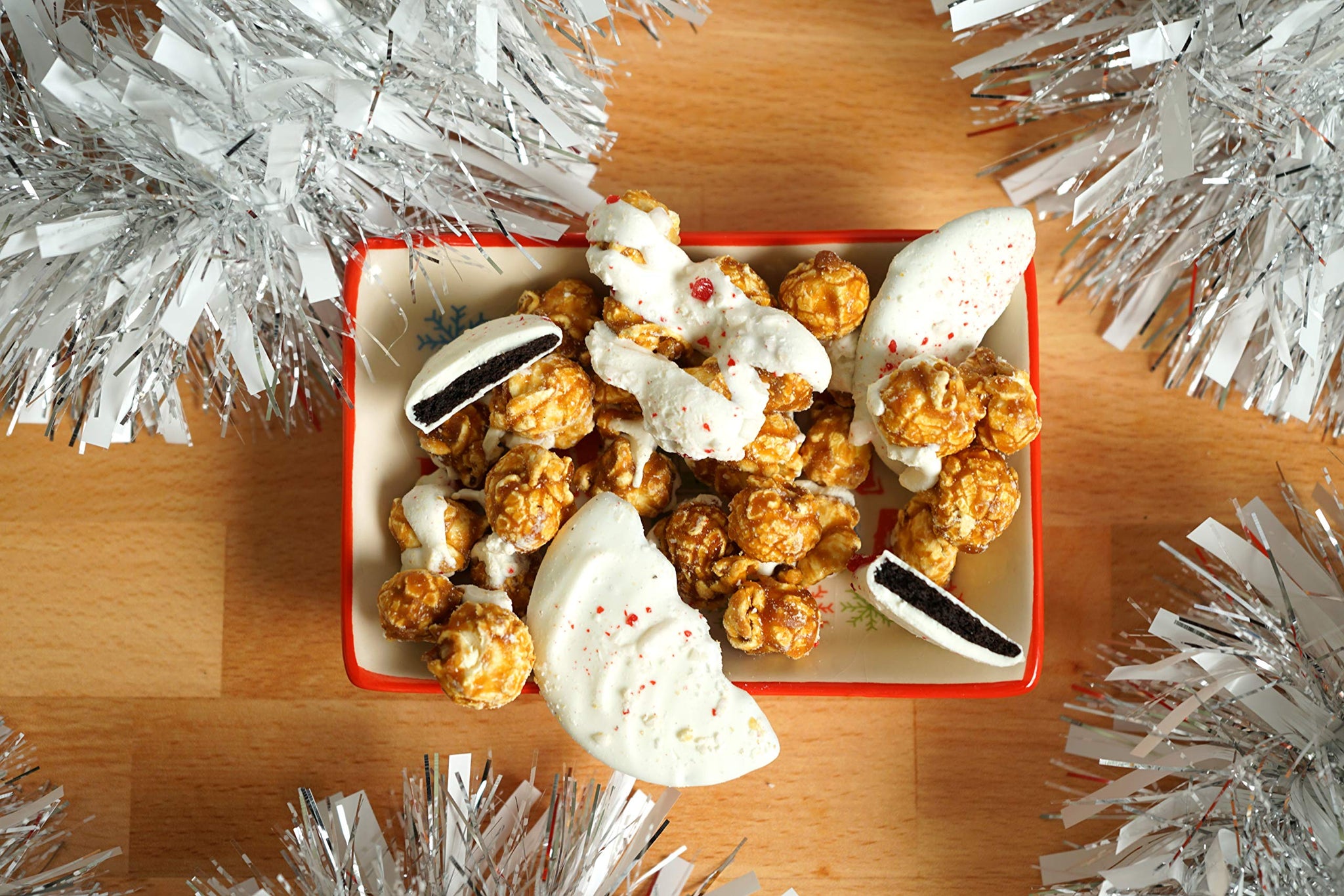 Green Jay Gourmet Popcorn - Christmas Cookie Crunch Caramel Popcorn - Handmade & Fresh Caramel Corn w/Peppermint Oreo Christmas Cookies & White