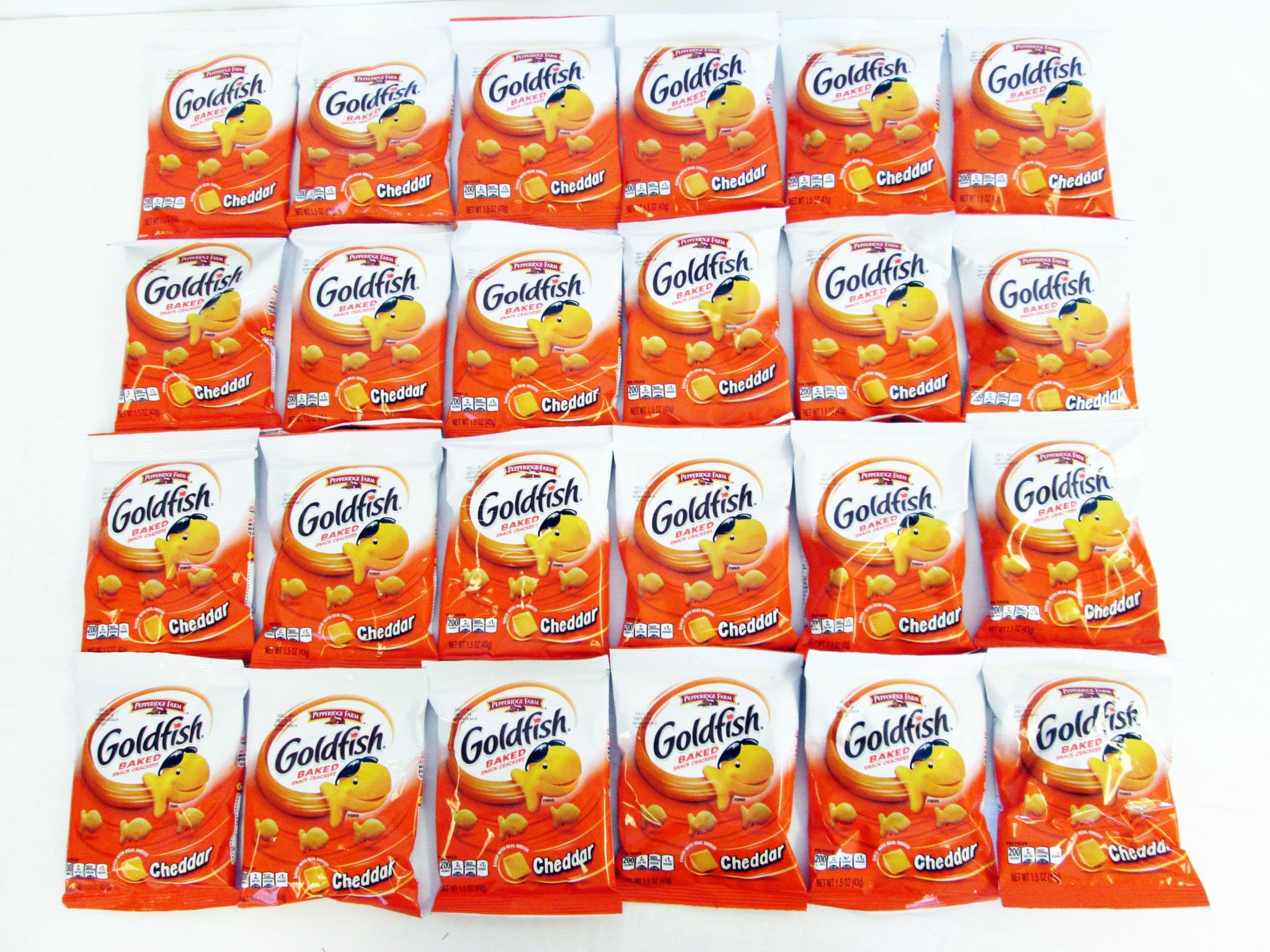 Pepperidge Farm Goldfish Baked Snack Crackers, Cheddar: 24 Packs of 1.5 Oz
