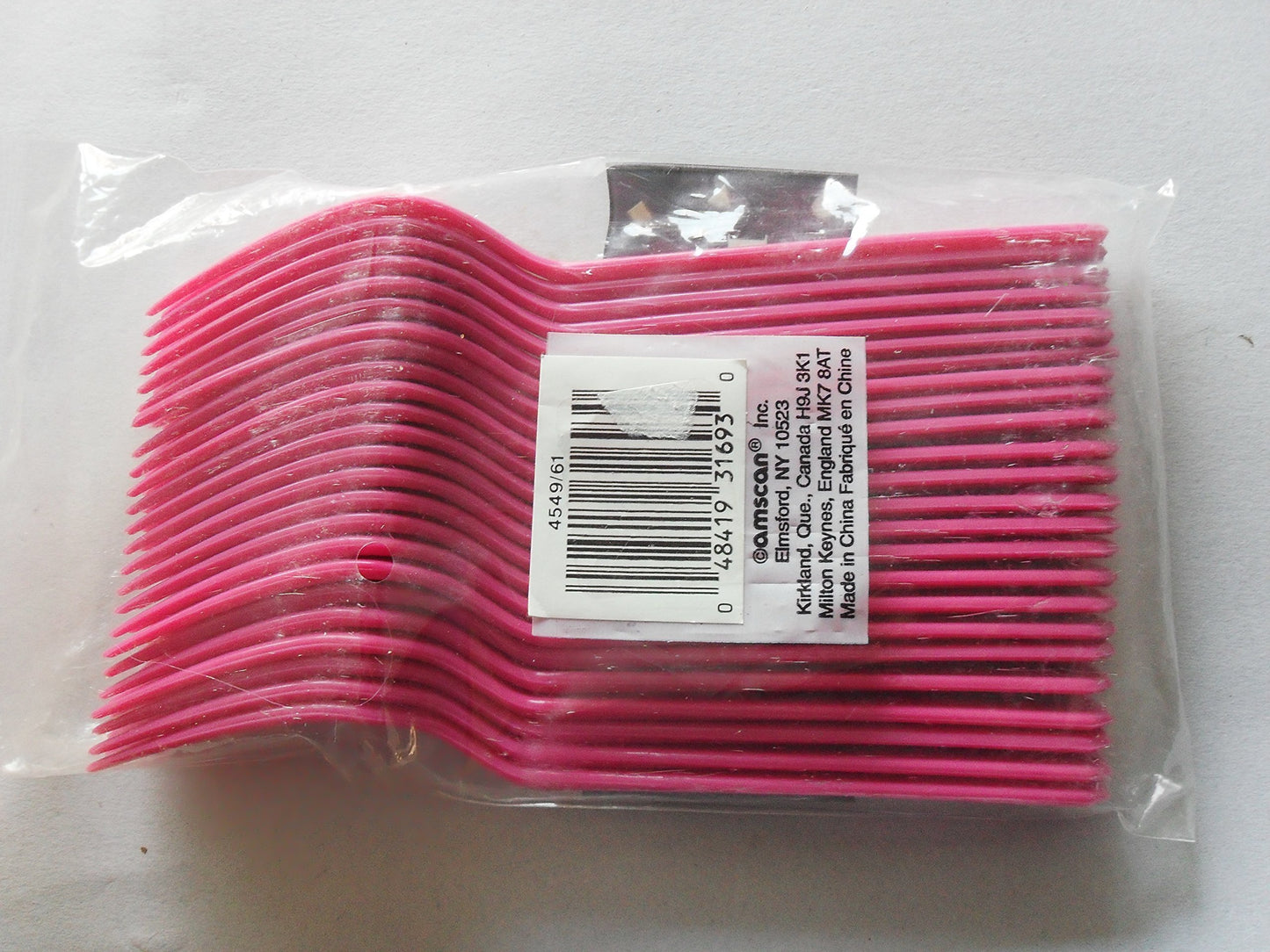 Amscan Party Supplies Premium Plastic Forks , Magenta, 8.7 x 4.3 x 1 inches, 20ct